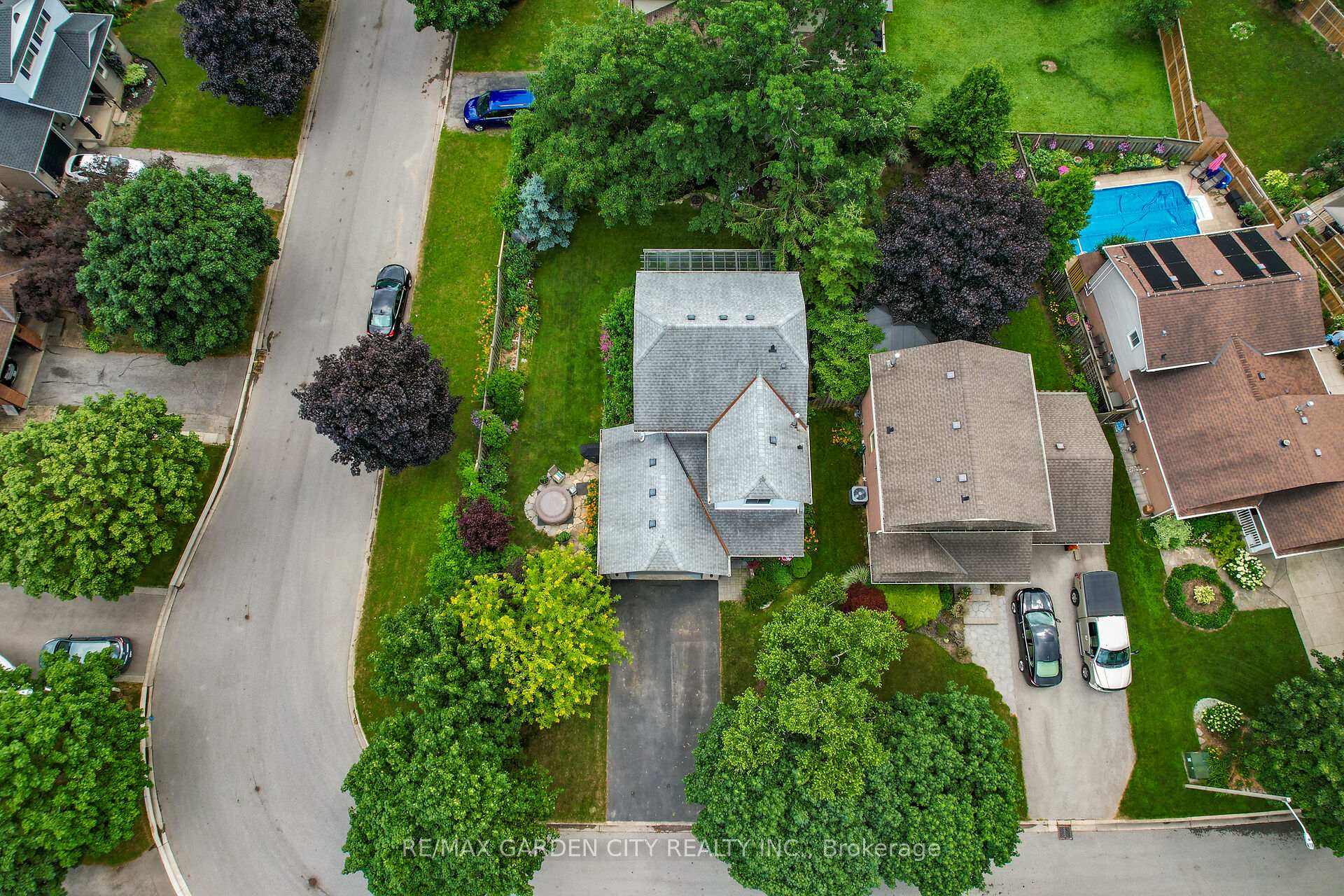 Photo 34 of 4542 Ivy Gardens Crescent, Lincoln, Beamsville — HOMEH