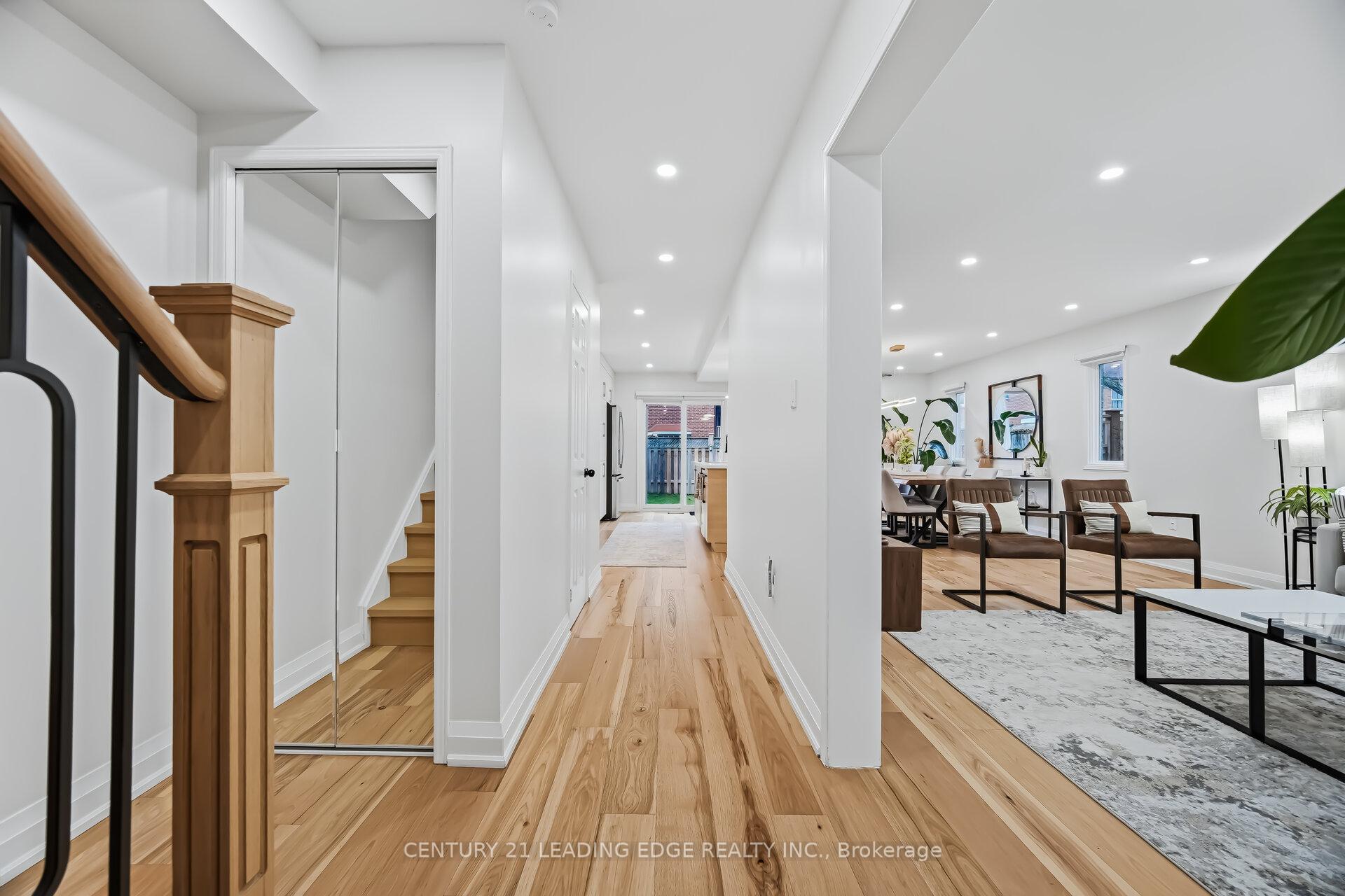 Photo 46 of 923 Redbird Crescent, Pickering, Liverpool — HOMEH