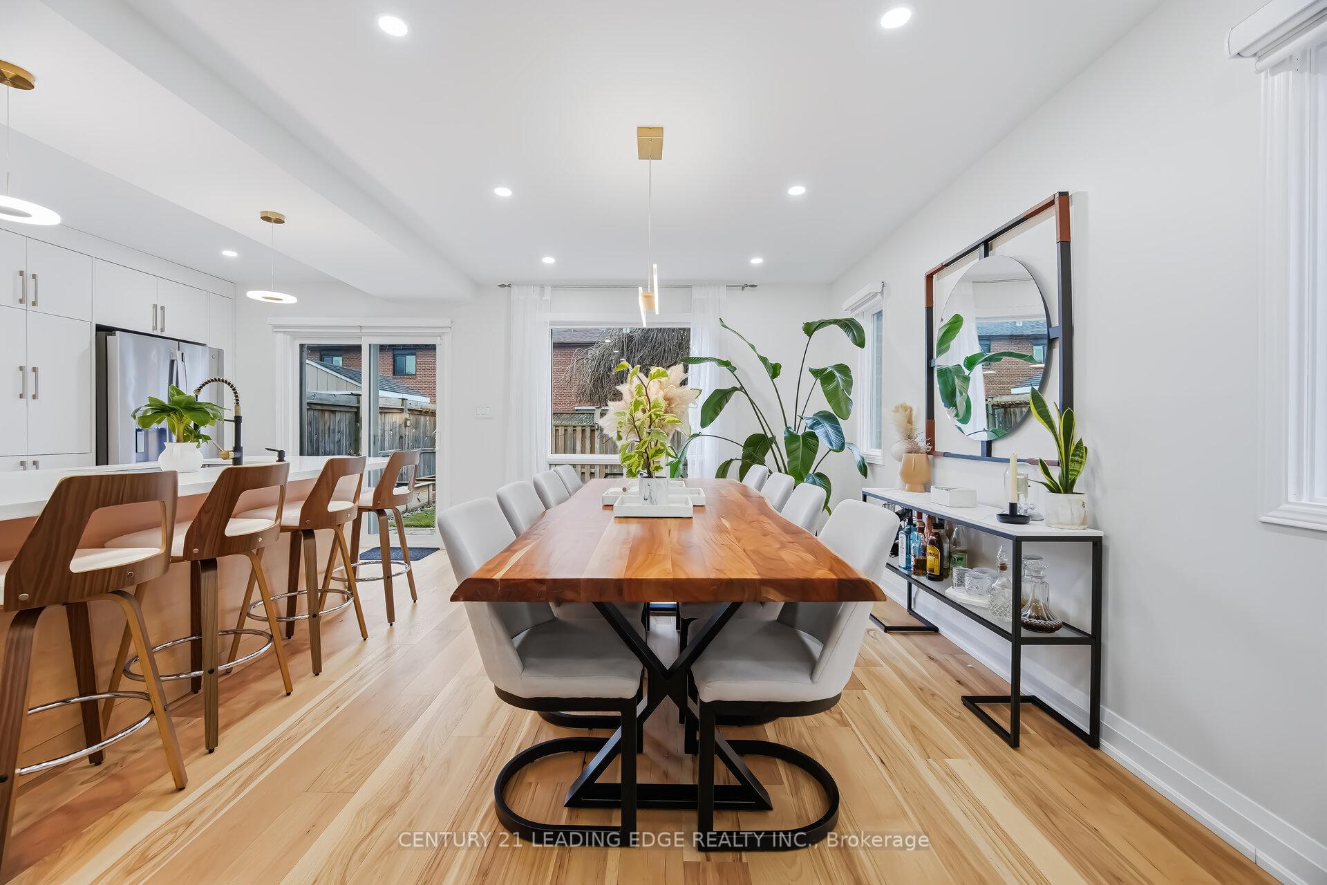 Photo 17 of 923 Redbird Crescent, Pickering, Liverpool — HOMEH