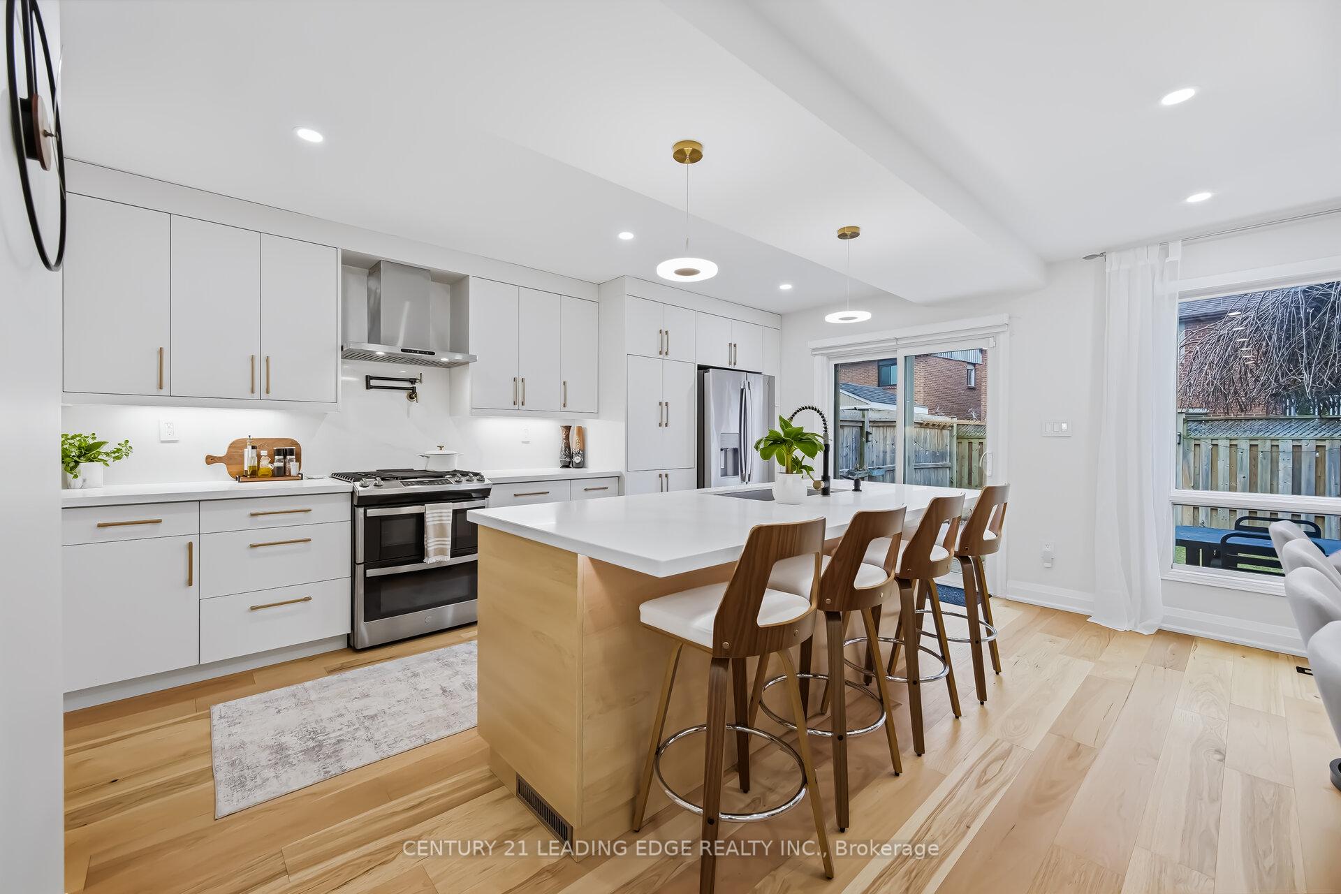 Photo 19 of 923 Redbird Crescent, Pickering, Liverpool — HOMEH