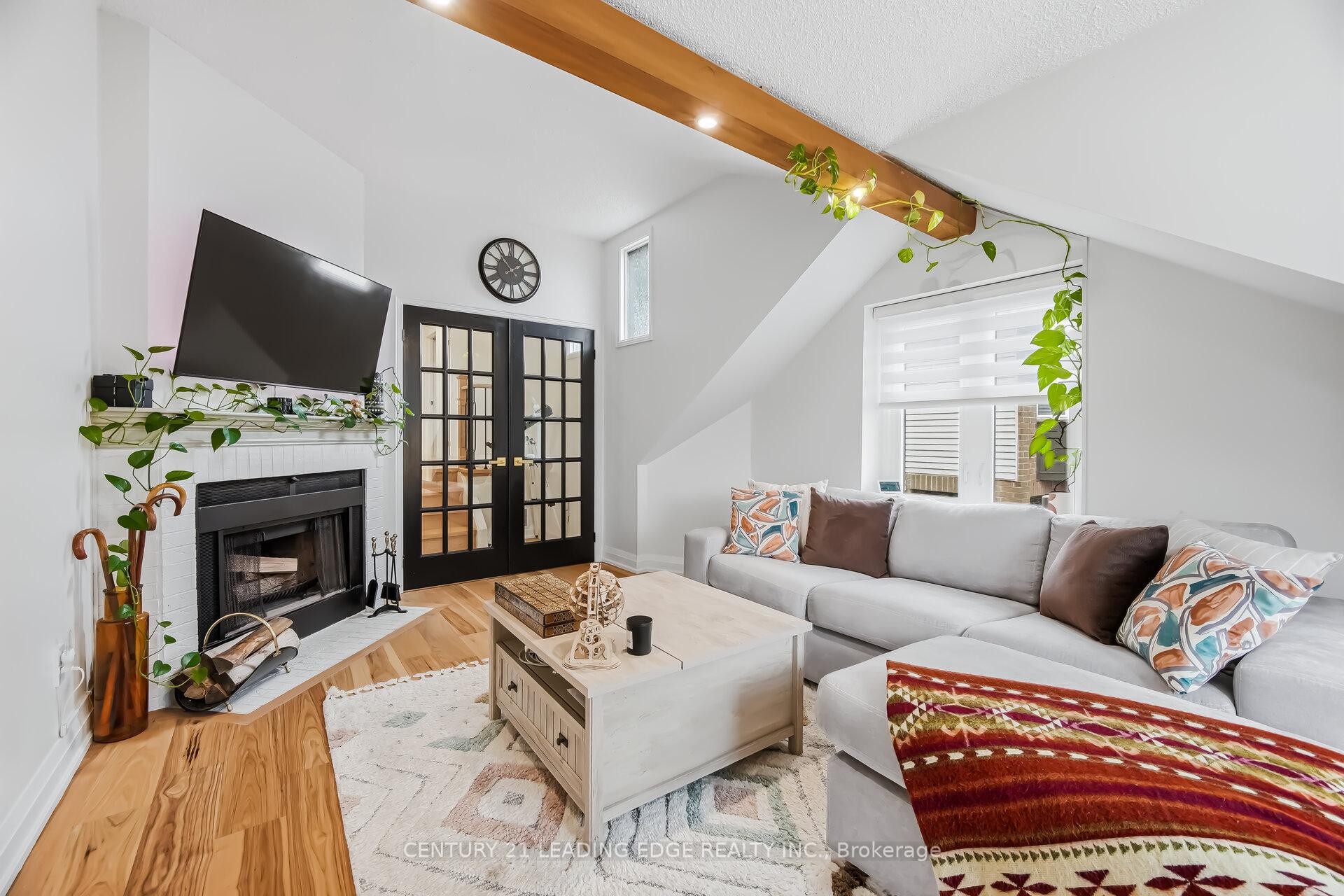Photo 29 of 923 Redbird Crescent, Pickering, Liverpool — HOMEH