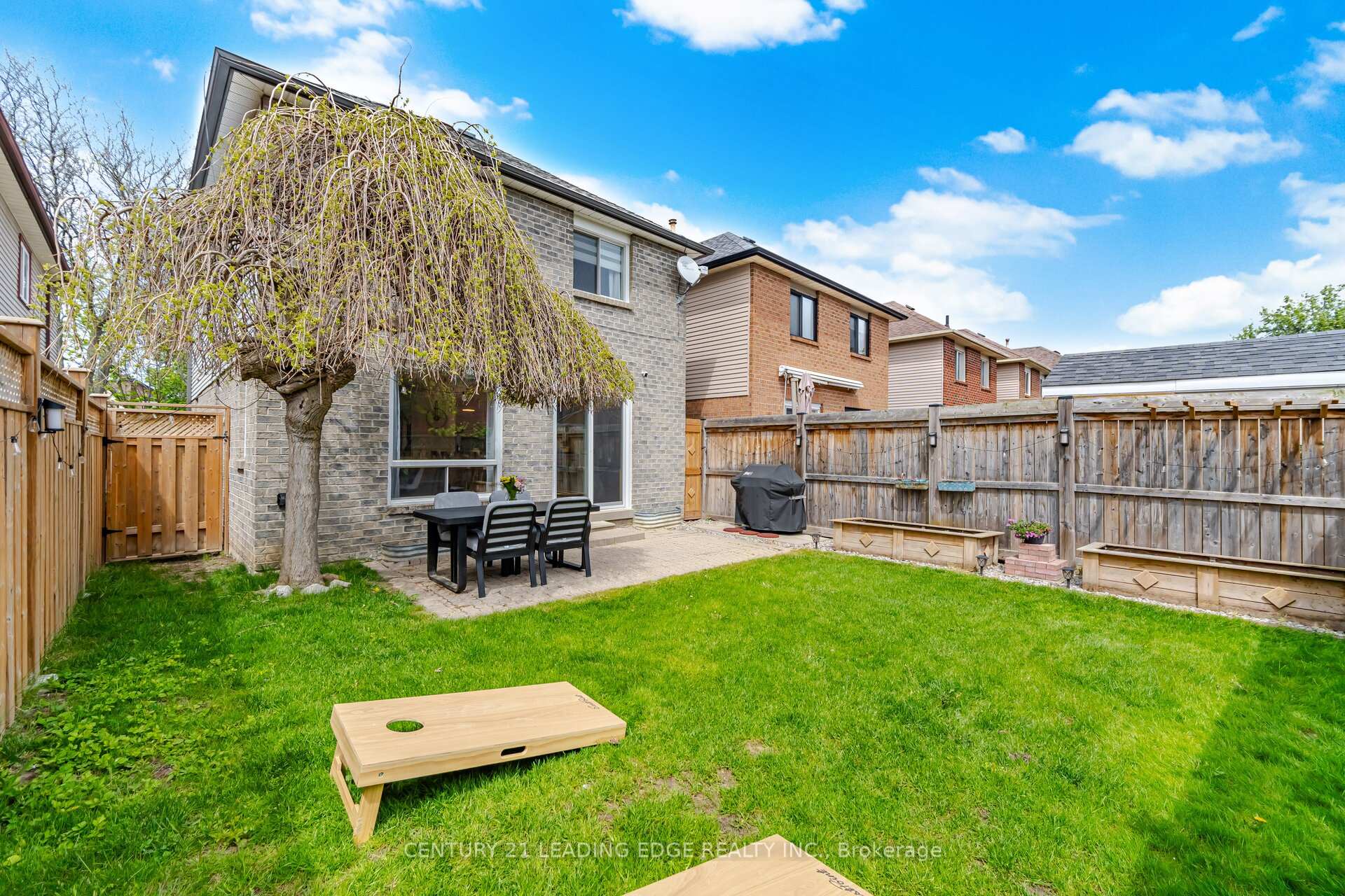 Photo 45 of 923 Redbird Crescent, Pickering, Liverpool — HOMEH