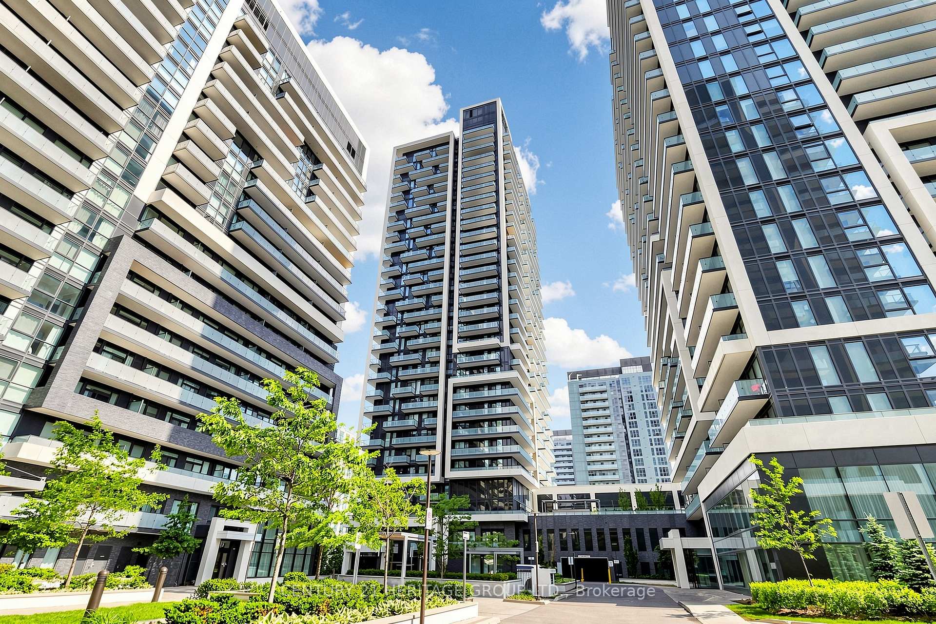 Front of Unit 2308, 105 Oneida Crescent