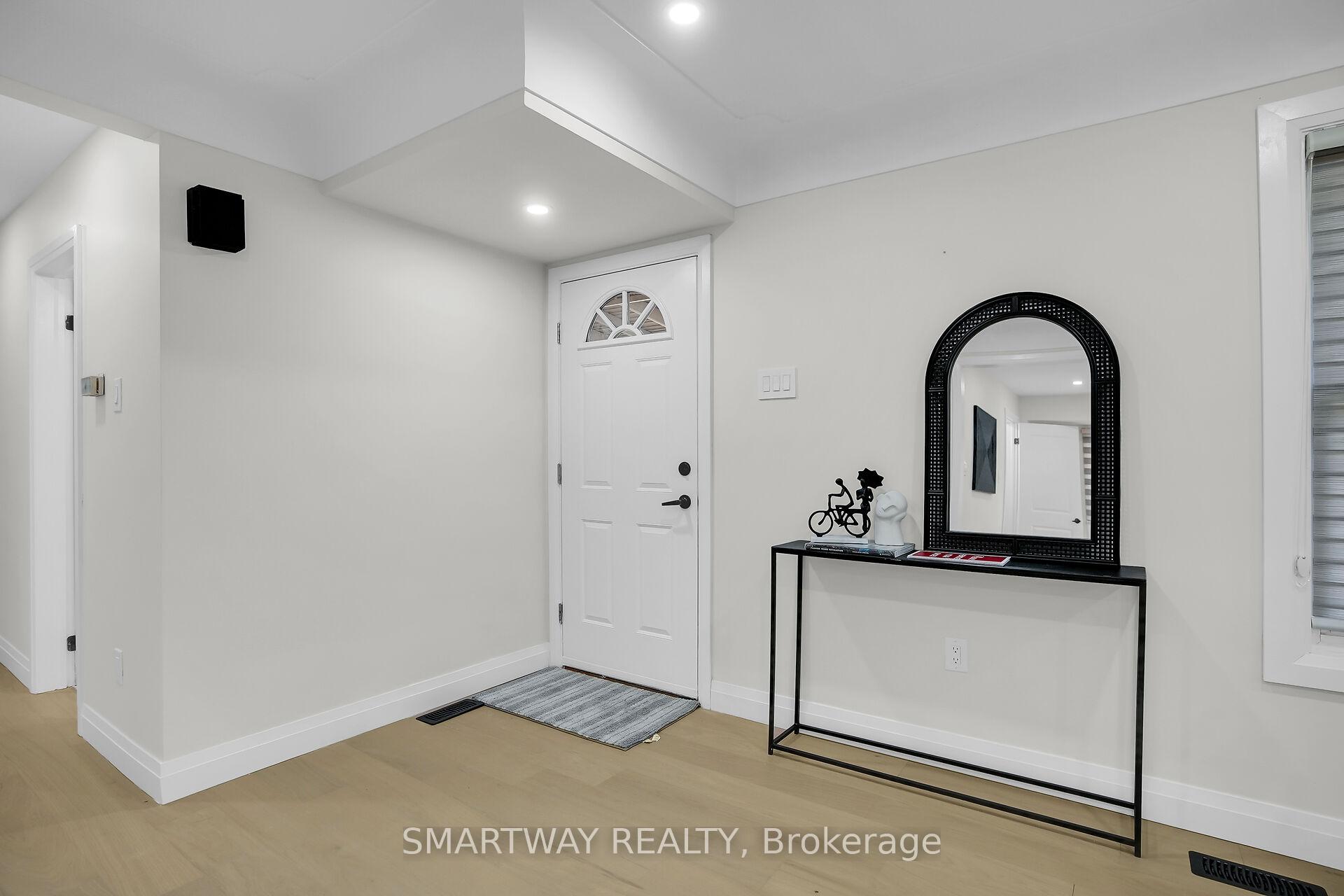Photo 6 of 633 Donegal Drive, London, North P — HOMEH