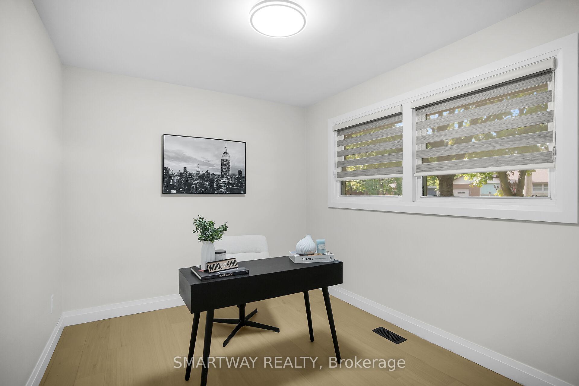 Photo 24 of 633 Donegal Drive, London, North P — HOMEH