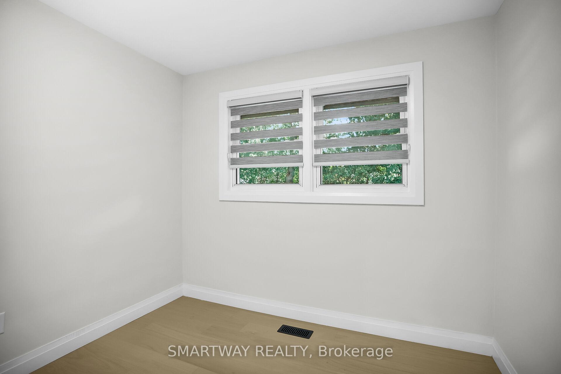 Photo 25 of 633 Donegal Drive, London, North P — HOMEH