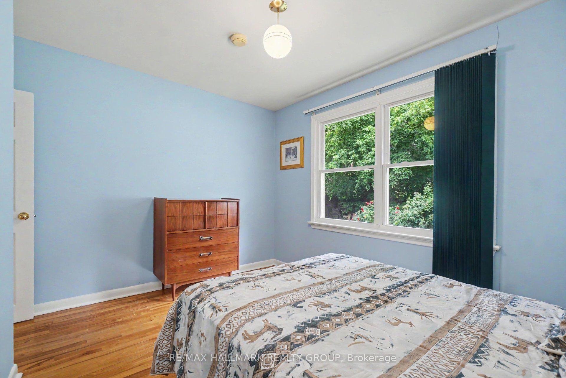 Photo 19 of 1839 Hutton Avenue, Ottawa, Elmvale Acres — HOMEH