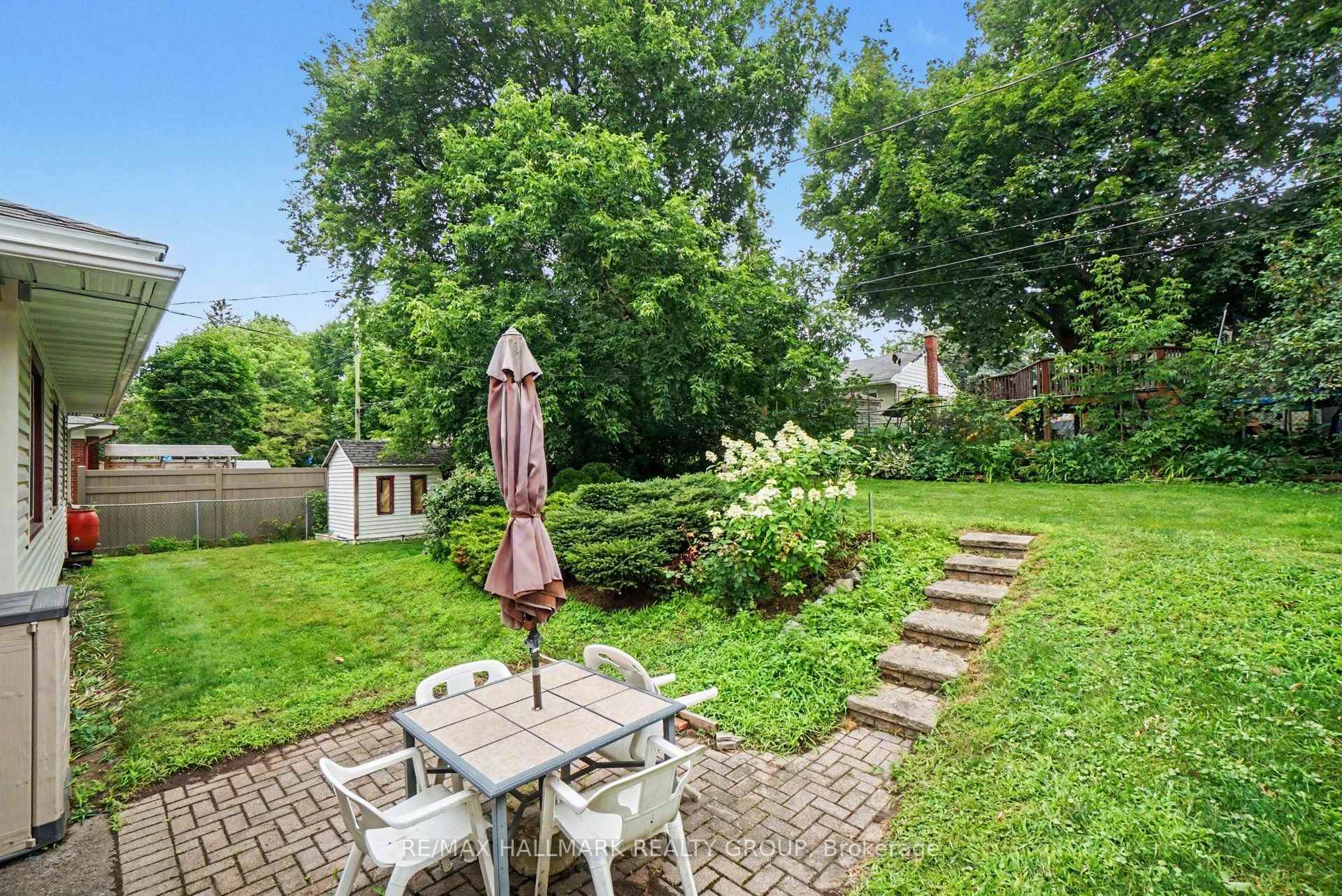 Photo 29 of 1839 Hutton Avenue, Ottawa, Elmvale Acres — HOMEH
