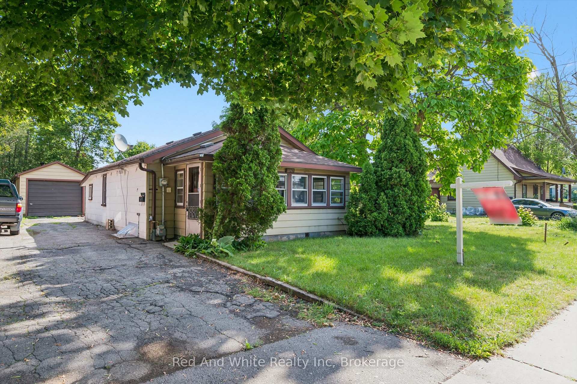 Photo 2 of 1267 Hamilton Street, Cambridge, Preston South — HOMEH