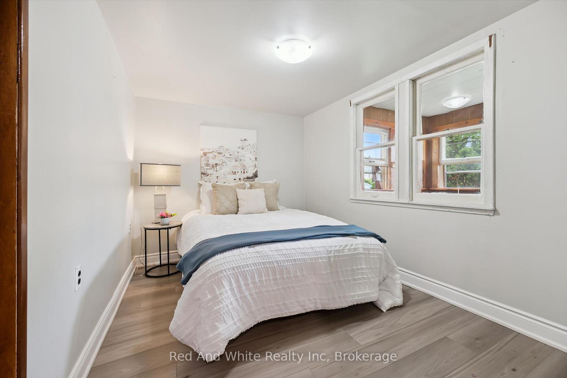 Photo 6 of 1267 Hamilton Street, Cambridge, Preston South — HOMEH