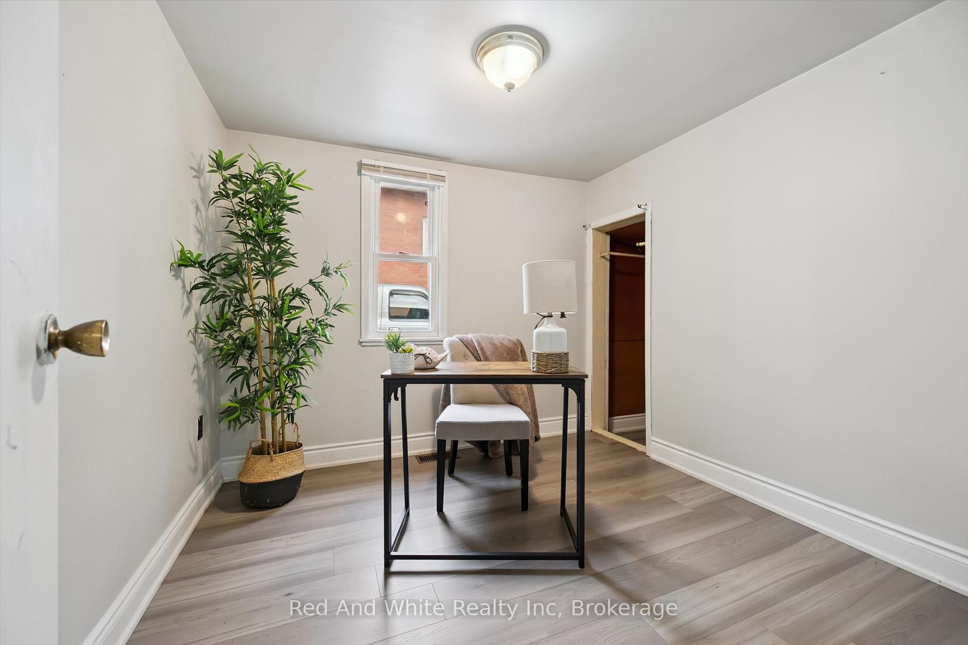 Photo 7 of 1267 Hamilton Street, Cambridge, Preston South — HOMEH