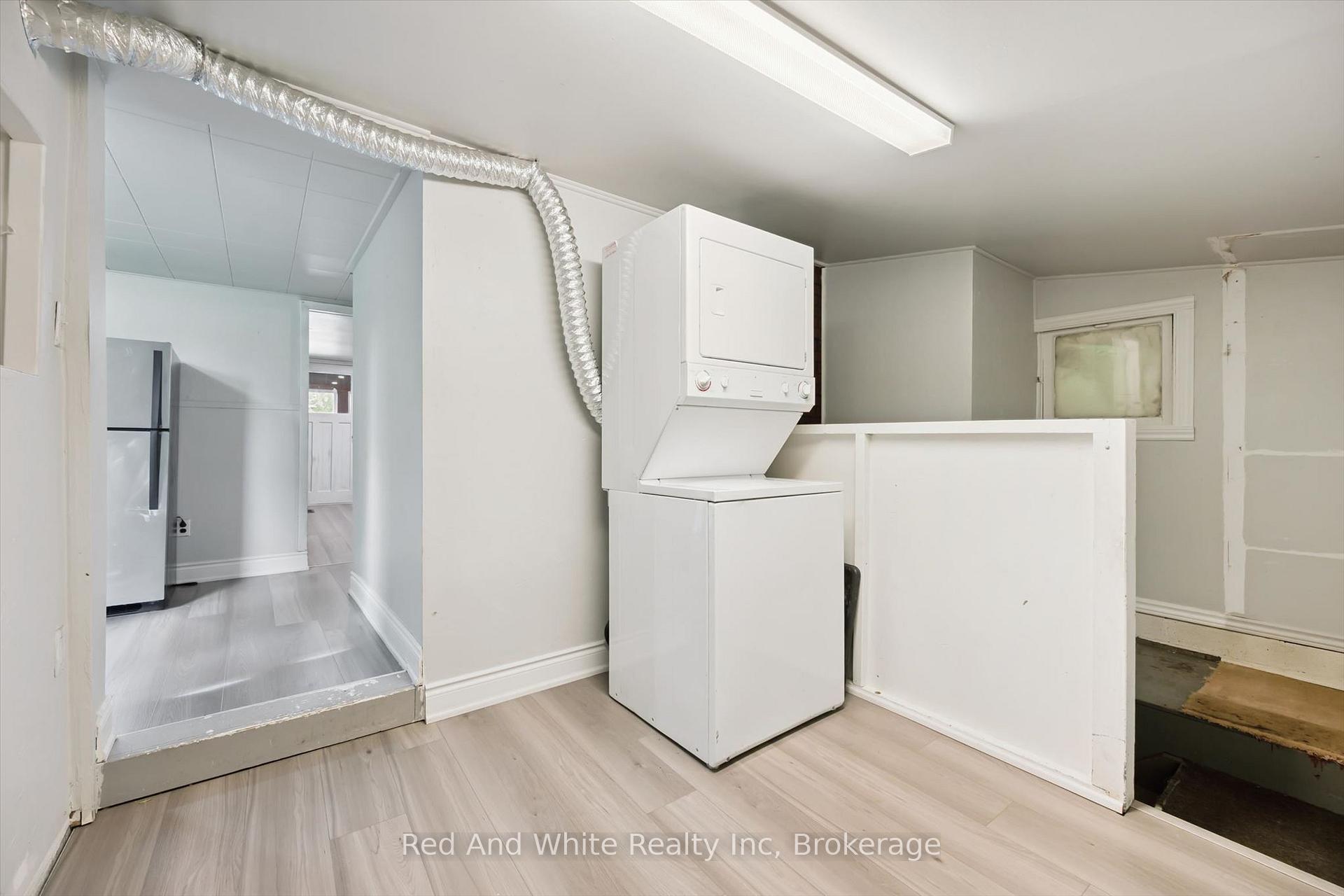 Photo 9 of 1267 Hamilton Street, Cambridge, Preston South — HOMEH