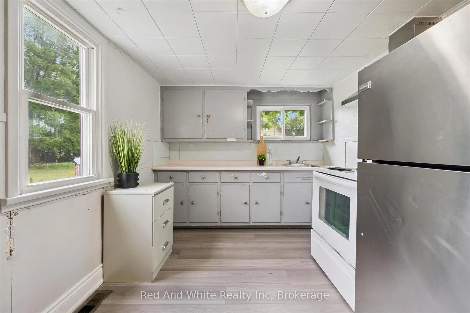 Photo 35 of 1267 Hamilton Street, Cambridge, Preston South — HOMEH