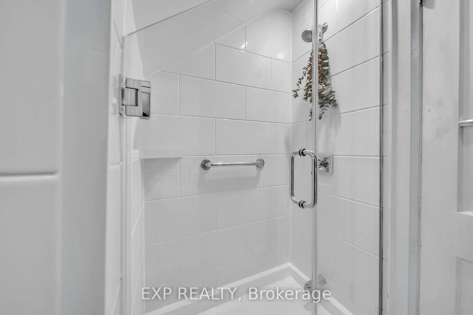 Photo 15 of 896 Avenue Road, Toronto, Yonge-Eglinton — HOMEH
