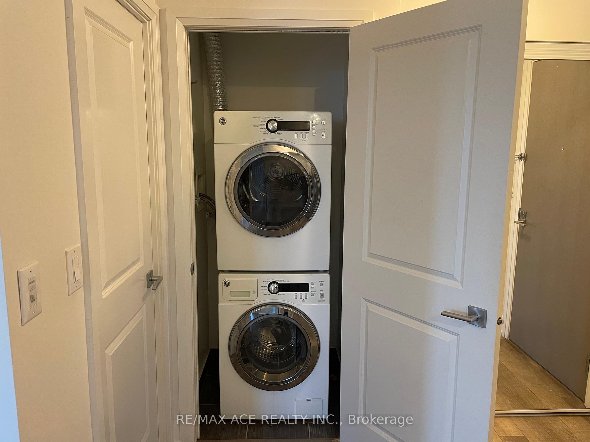 Photo 3 of Unit 1902, 7165 Yonge Street, Markham, Grandview — HOMEH