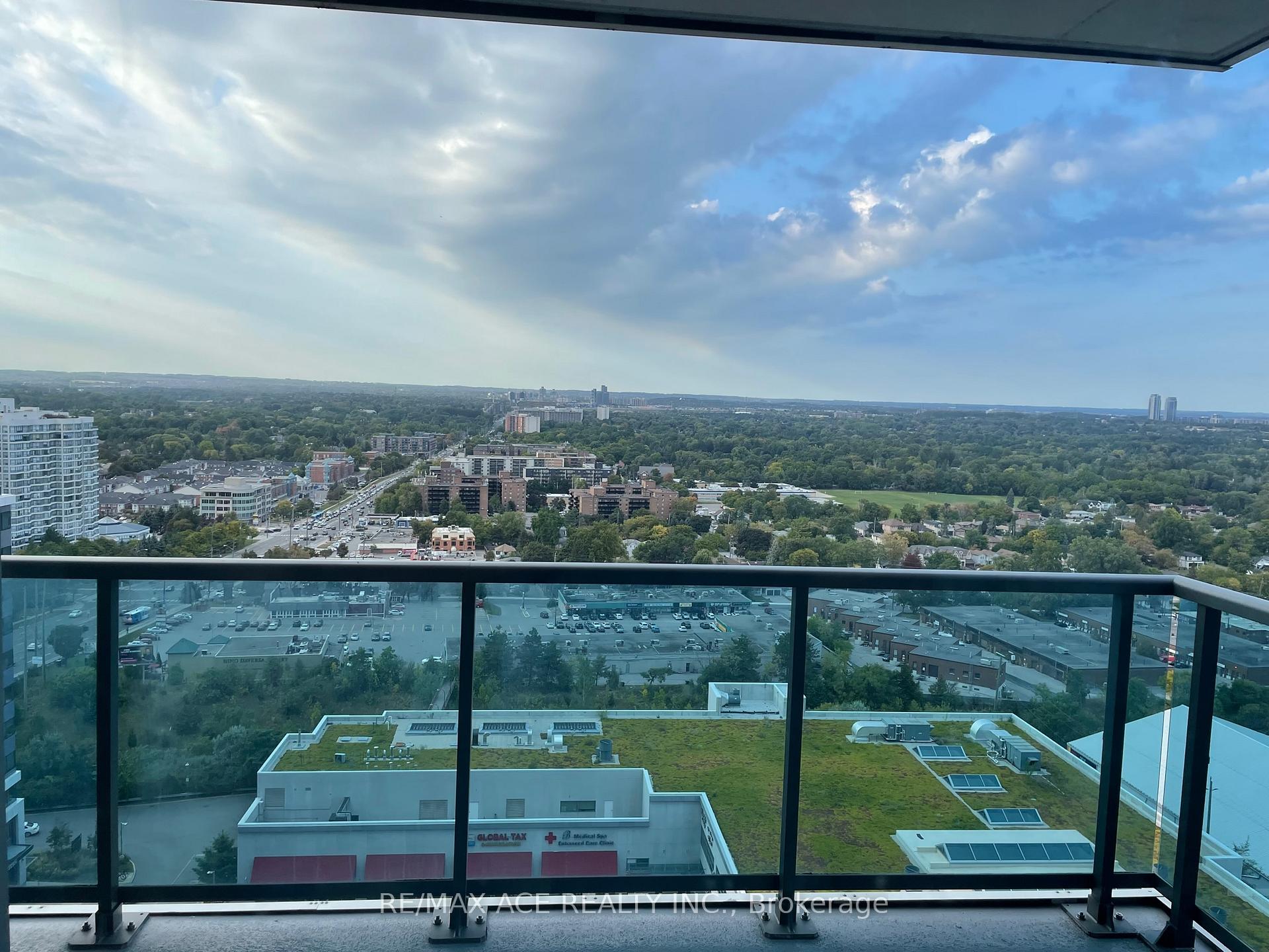Photo 12 of Unit 1902, 7165 Yonge Street, Markham, Grandview — HOMEH