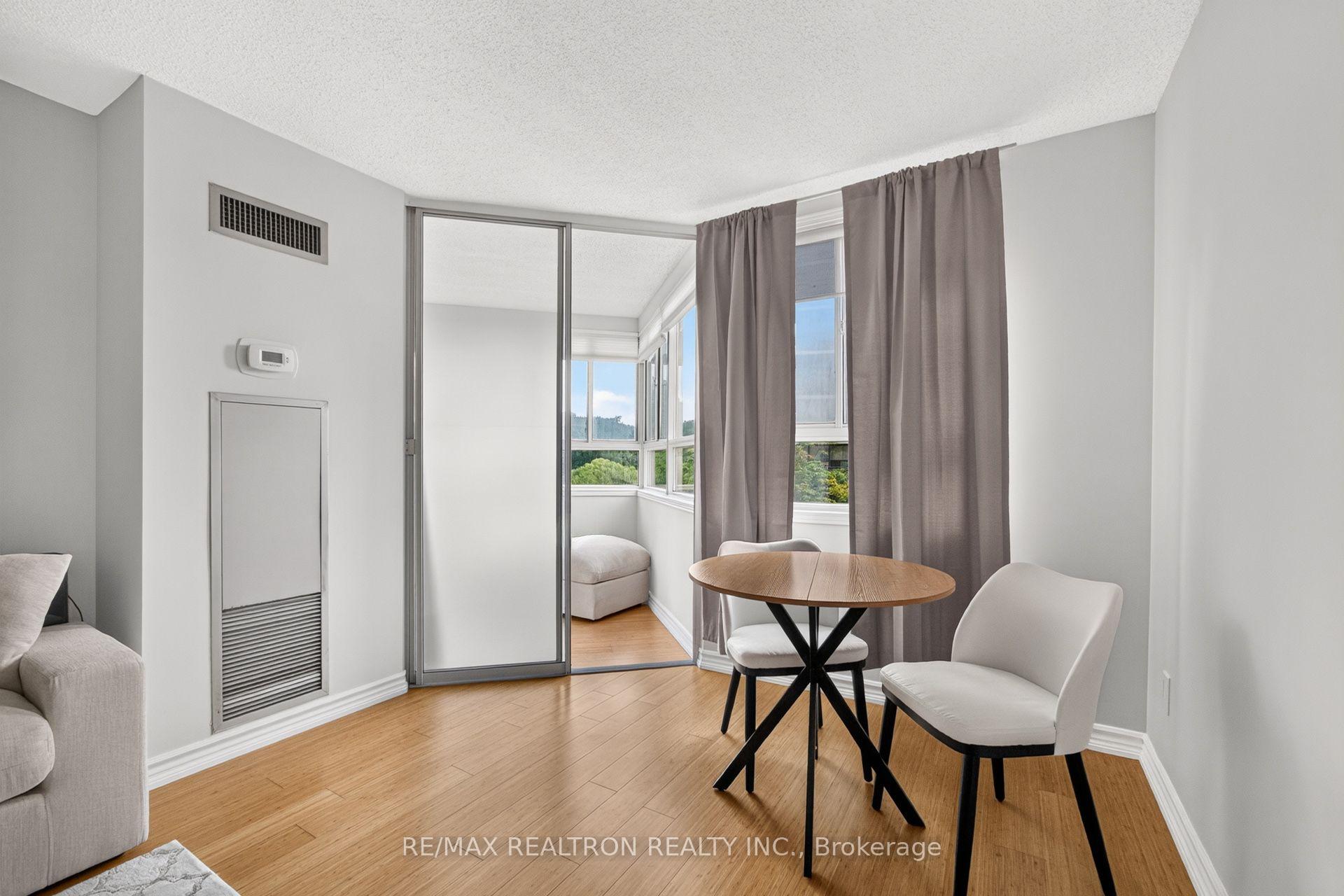 Photo 16 of Unit 604, 4 Park VISTA Crescent, Toronto, O'Connor-Parkview — HOMEH