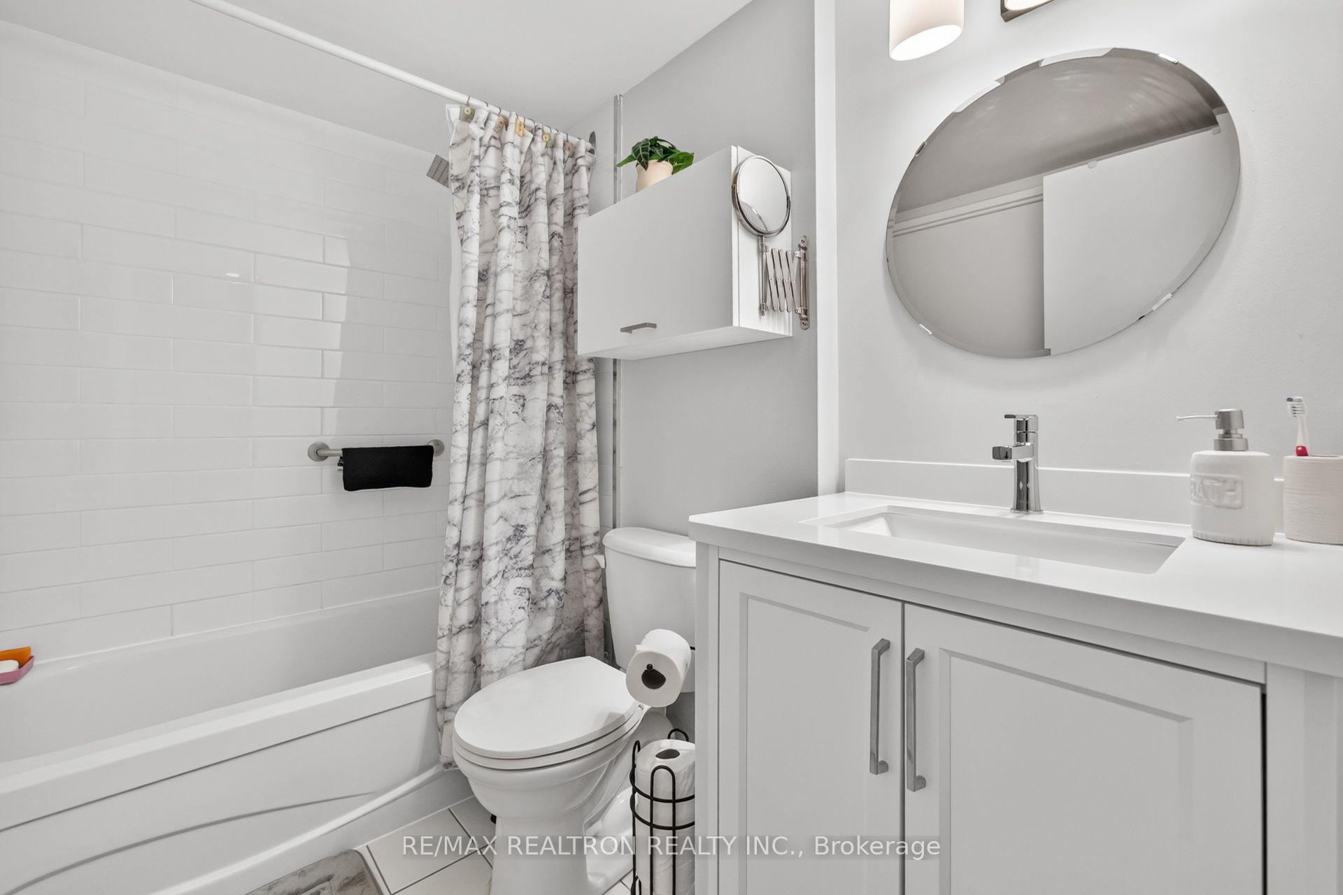 Photo 23 of Unit 604, 4 Park VISTA Crescent, Toronto, O'Connor-Parkview — HOMEH