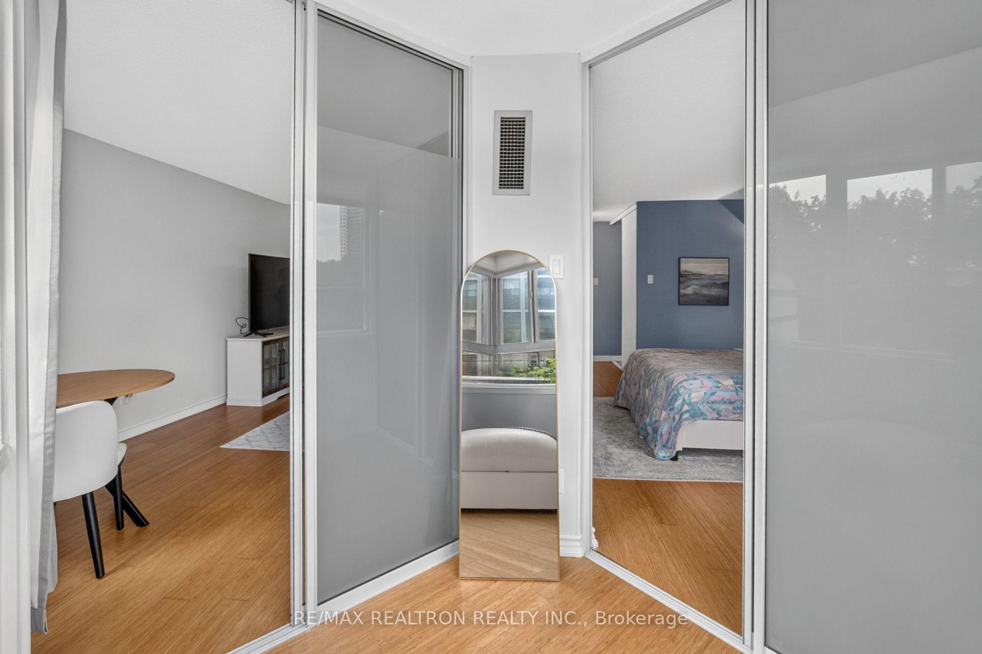 Photo 29 of Unit 604, 4 Park VISTA Crescent, Toronto, O'Connor-Parkview — HOMEH