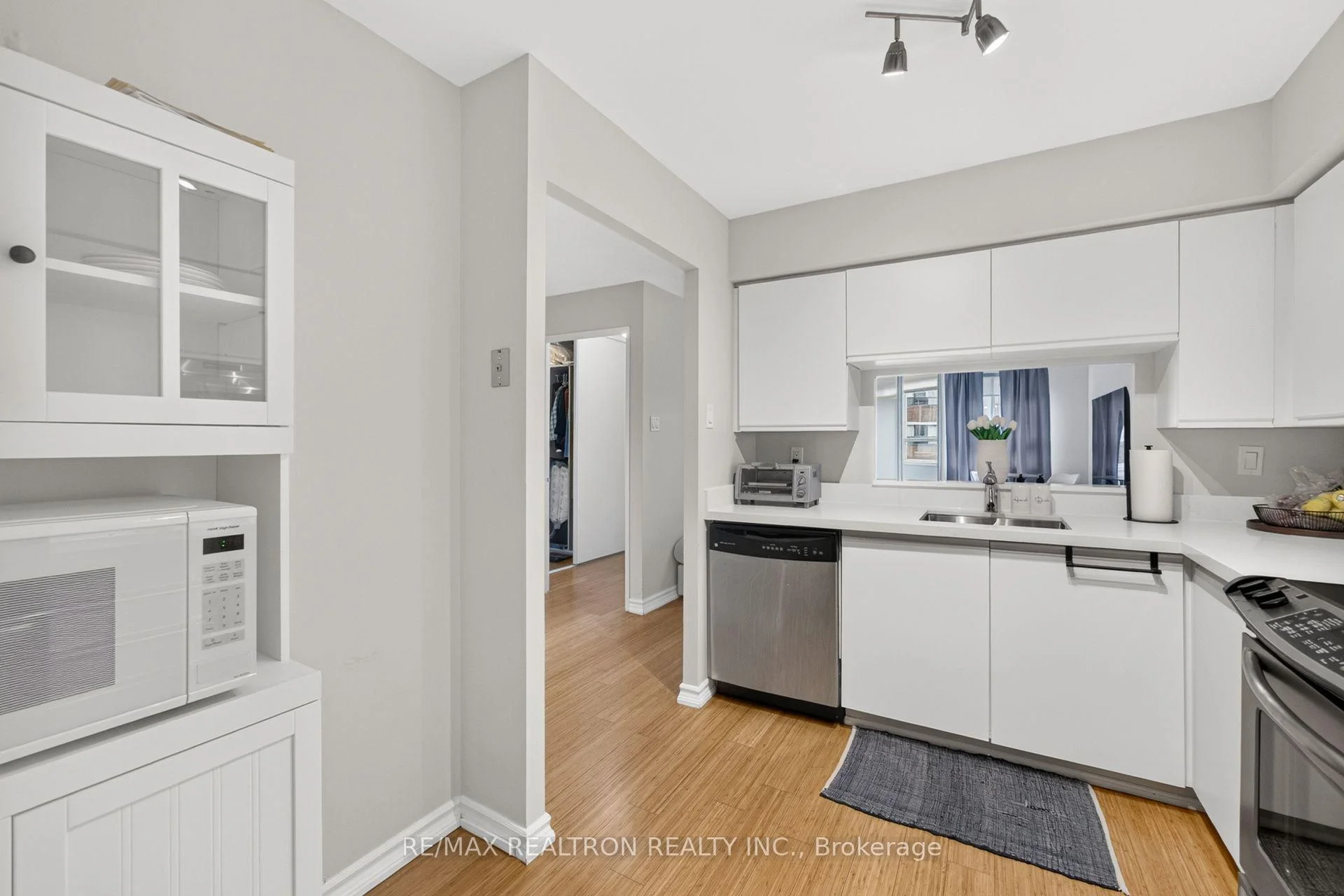 Photo 20 of Unit 604, 4 Park VISTA Crescent, Toronto, O'Connor-Parkview — HOMEH