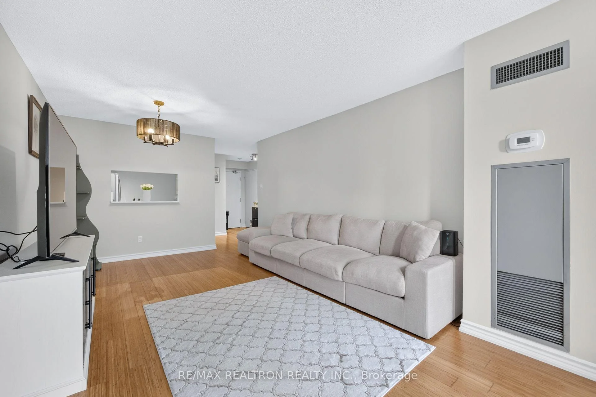 Photo 31 of Unit 604, 4 Park VISTA Crescent, Toronto, O'Connor-Parkview — HOMEH