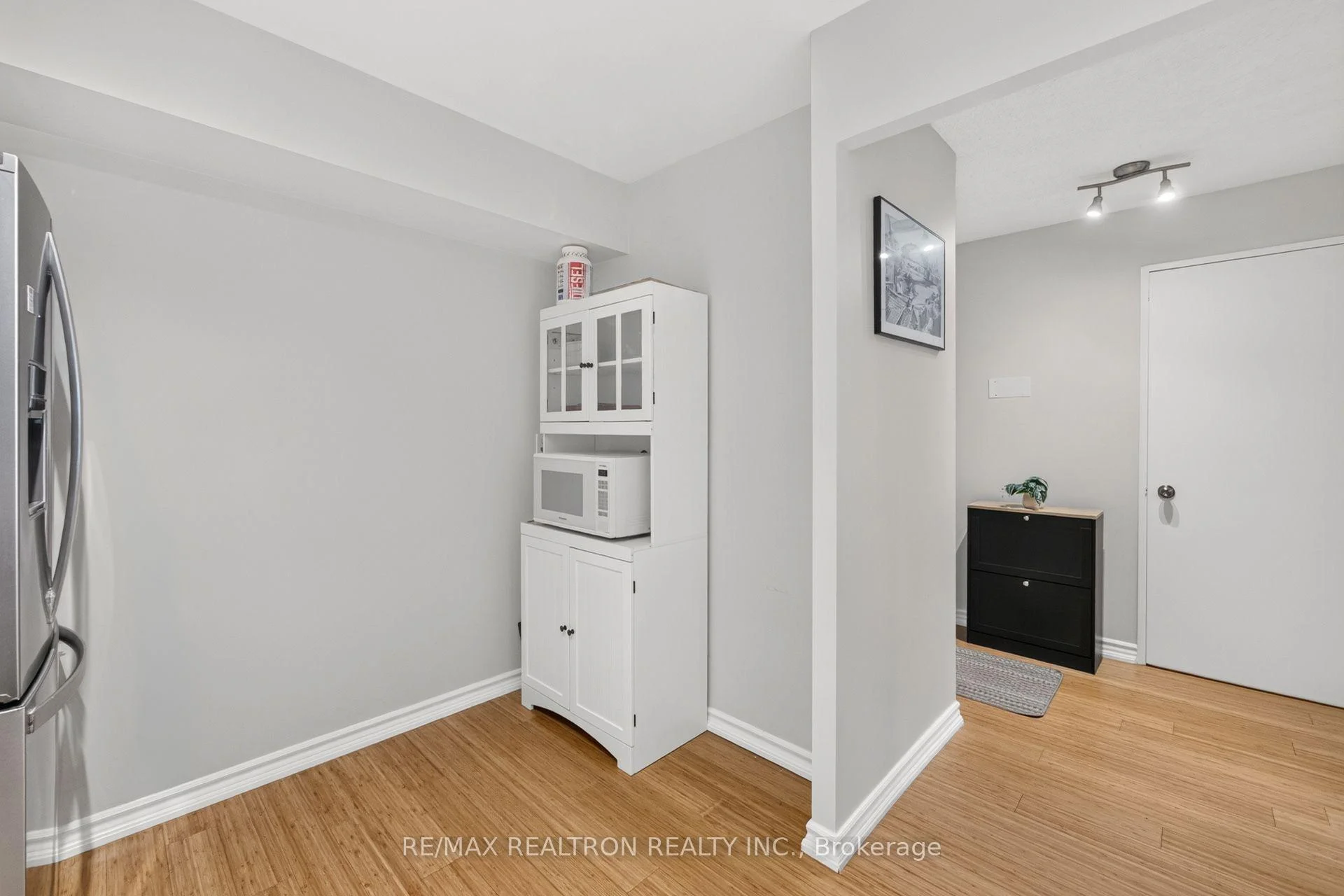 Photo 34 of Unit 604, 4 Park VISTA Crescent, Toronto, O'Connor-Parkview — HOMEH