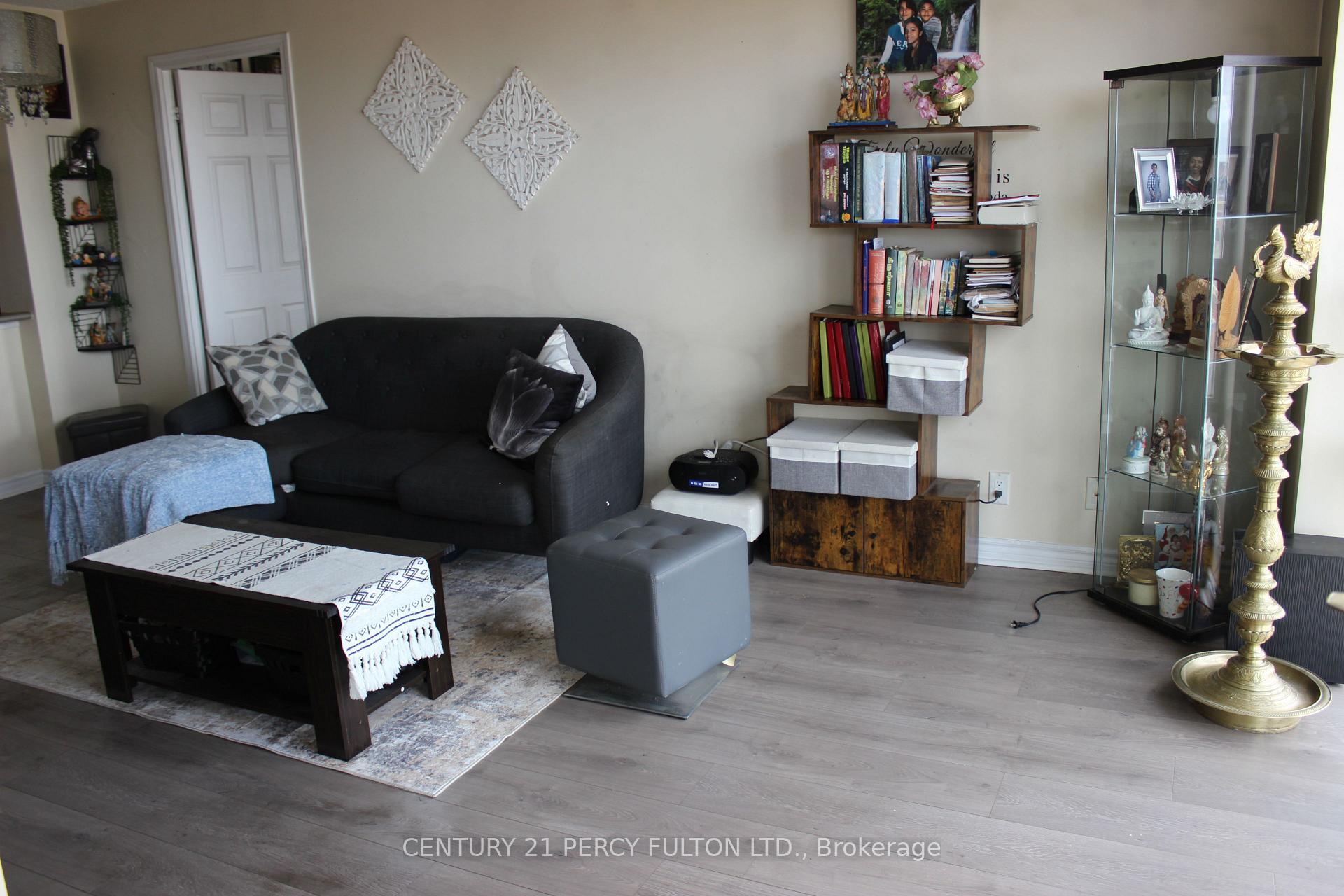 Photo 3 of 18 Mondeo Drive, Scarborough, Dorset Park — HOMEH