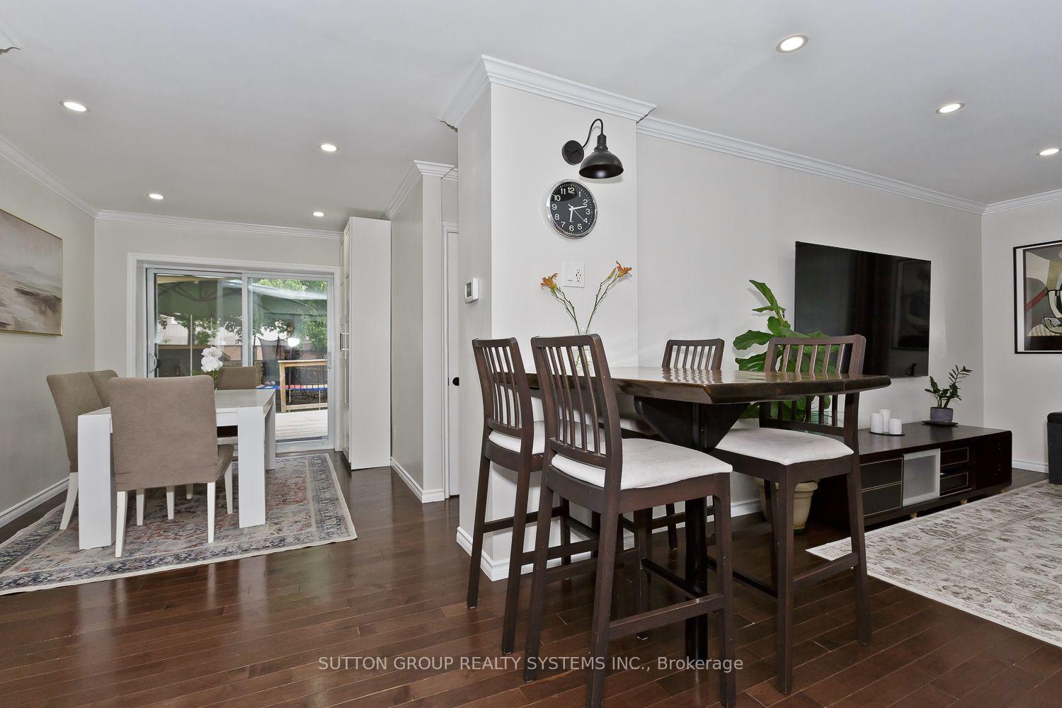 Photo 9 of 3 Hardisty Drive, Etobicoke, Rexdale-Kipling — HOMEH