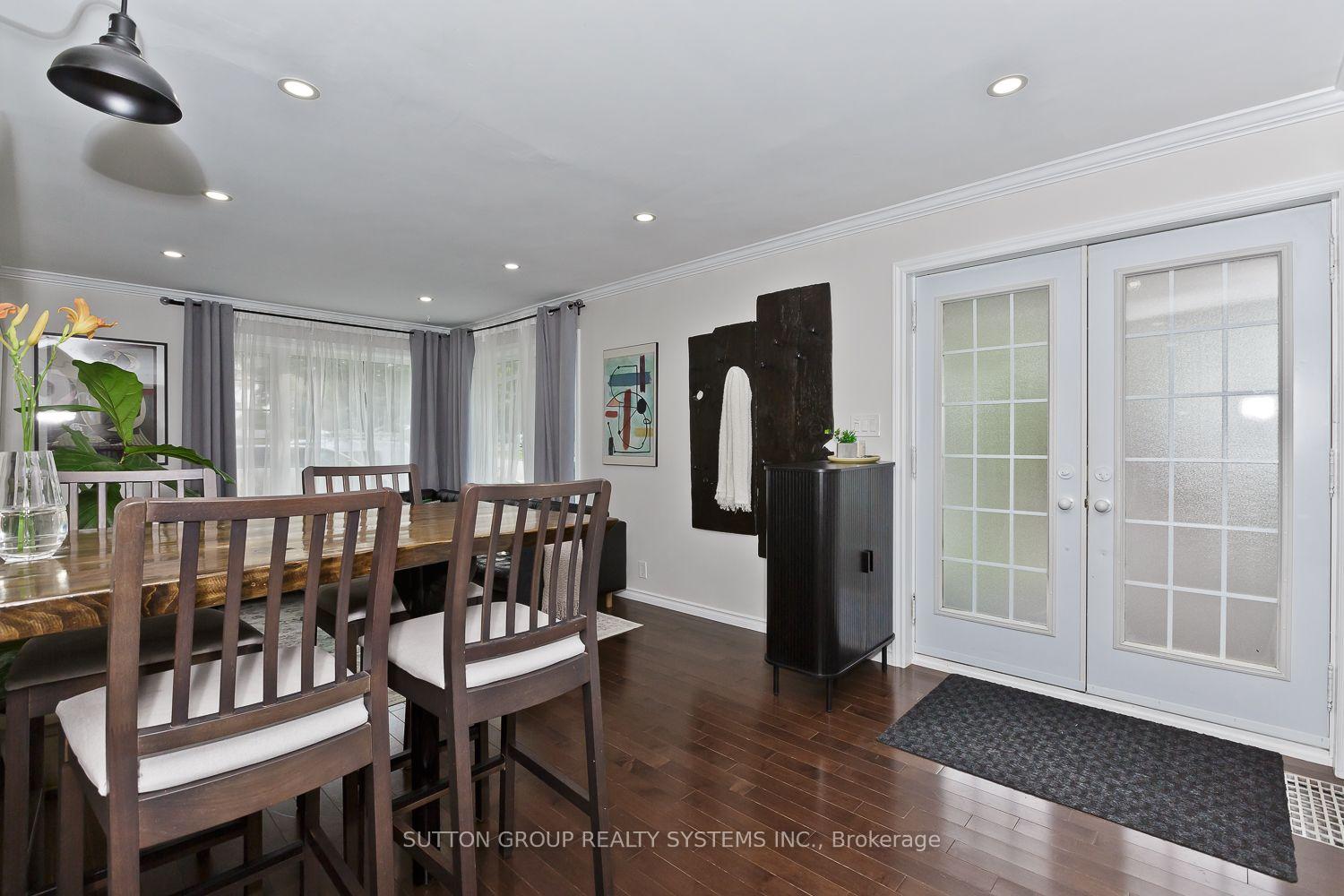 Photo 10 of 3 Hardisty Drive, Etobicoke, Rexdale-Kipling — HOMEH