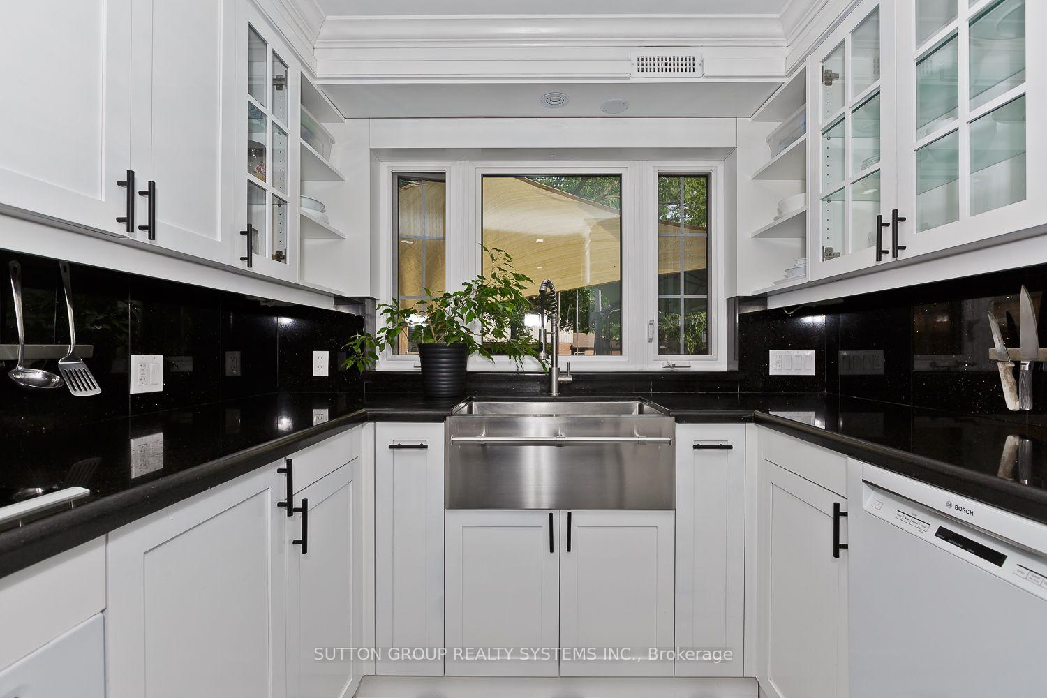 Photo 15 of 3 Hardisty Drive, Etobicoke, Rexdale-Kipling — HOMEH
