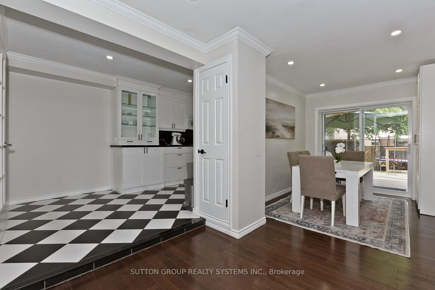Photo 17 of 3 Hardisty Drive, Etobicoke, Rexdale-Kipling — HOMEH