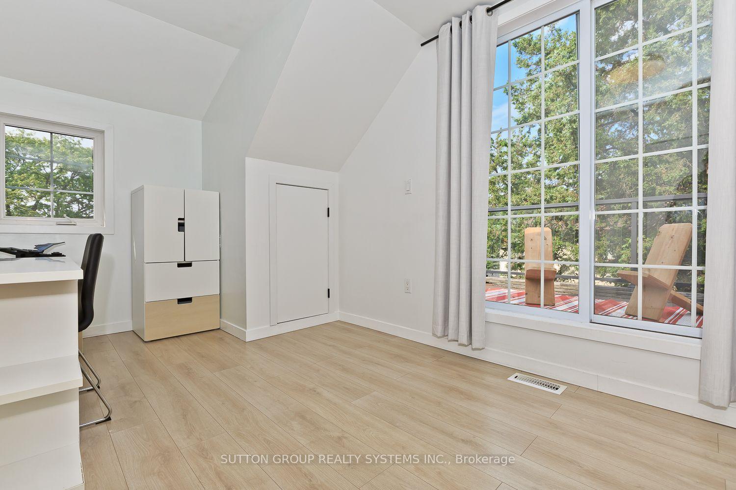 Photo 33 of 3 Hardisty Drive, Etobicoke, Rexdale-Kipling — HOMEH