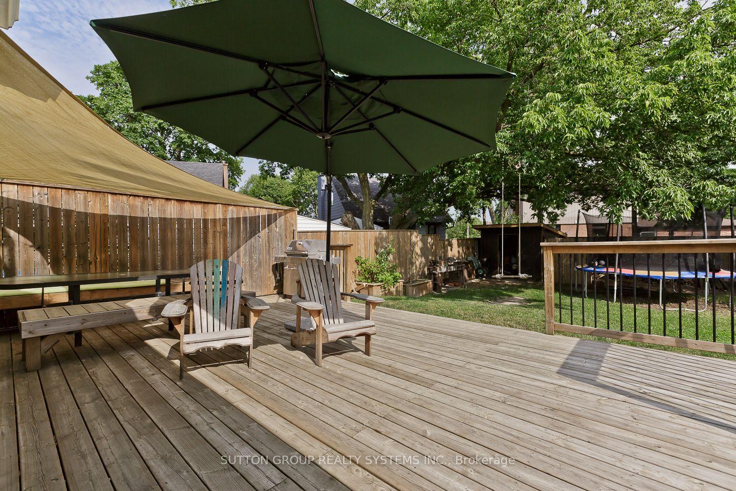 Photo 43 of 3 Hardisty Drive, Etobicoke, Rexdale-Kipling — HOMEH