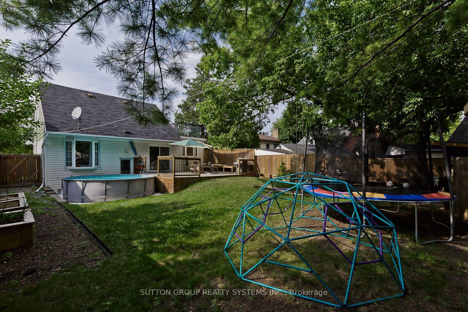 Photo 45 of 3 Hardisty Drive, Etobicoke, Rexdale-Kipling — HOMEH
