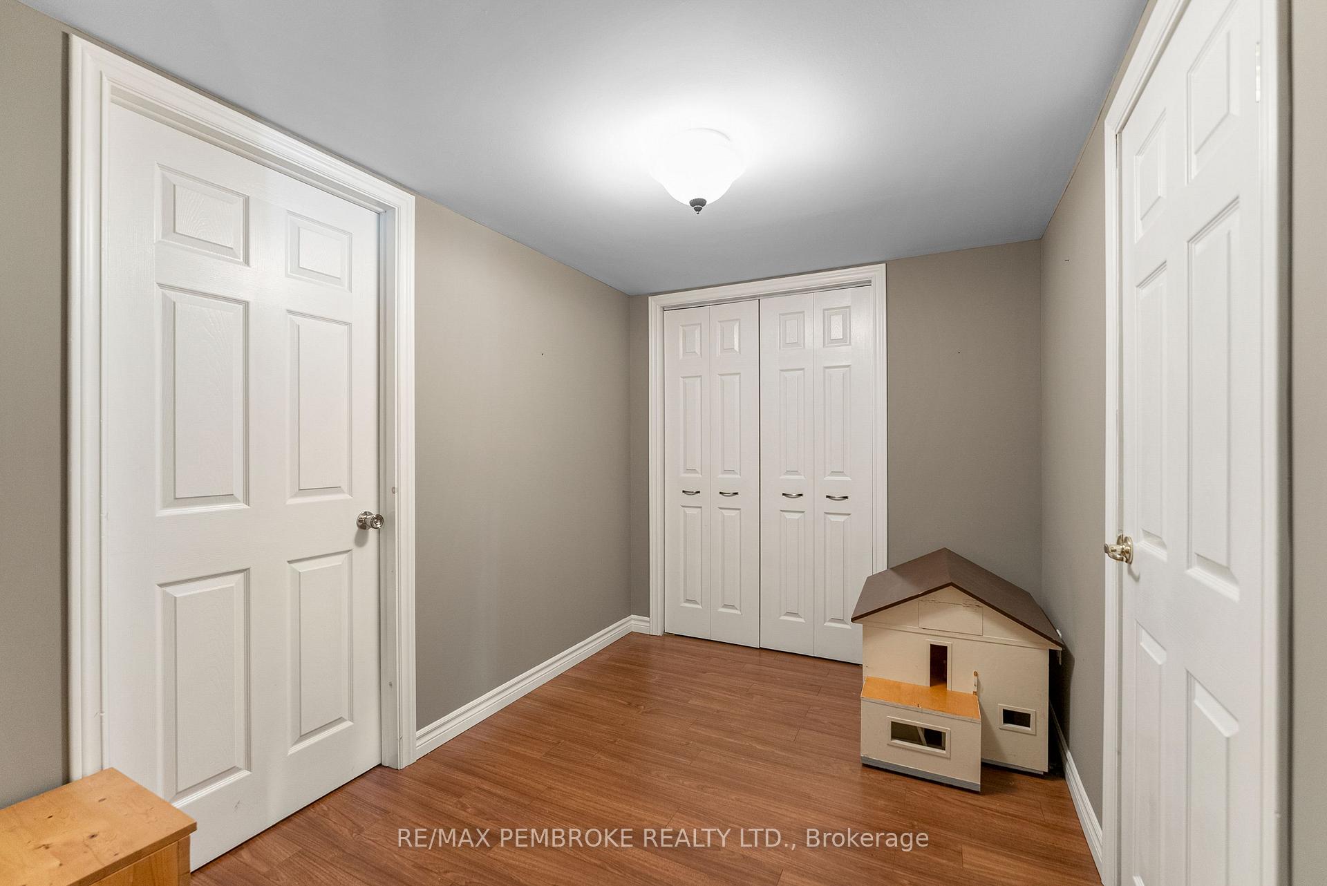 Photo 31 of 235 Broadview Drive, Pembroke, Pembroke — HOMEH