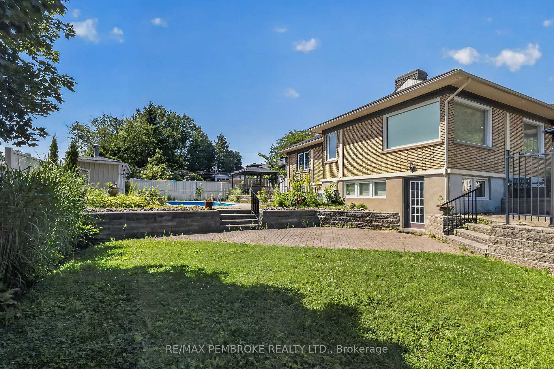 Photo 37 of 235 Broadview Drive, Pembroke, Pembroke — HOMEH