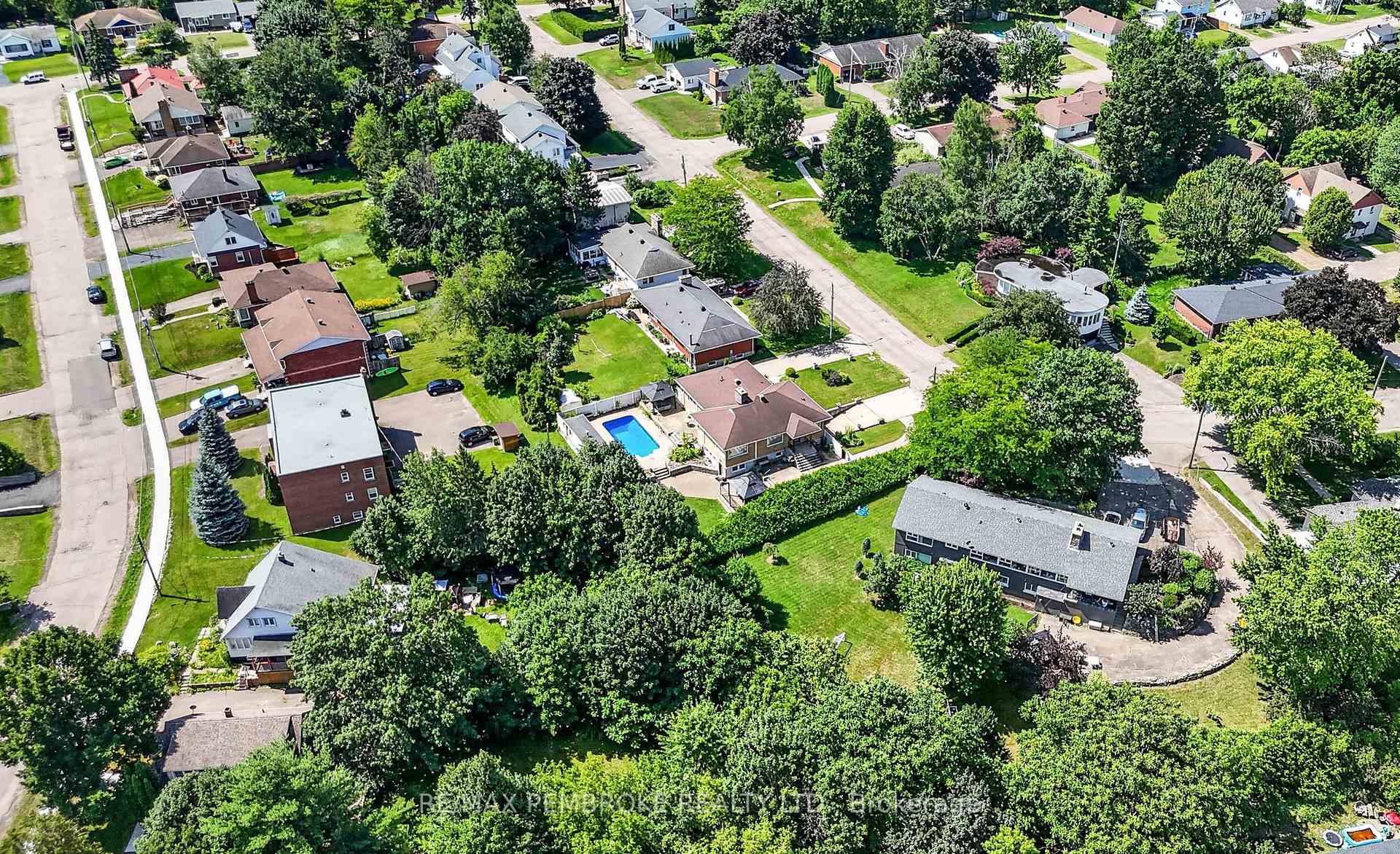 Photo 50 of 235 Broadview Drive, Pembroke, Pembroke — HOMEH