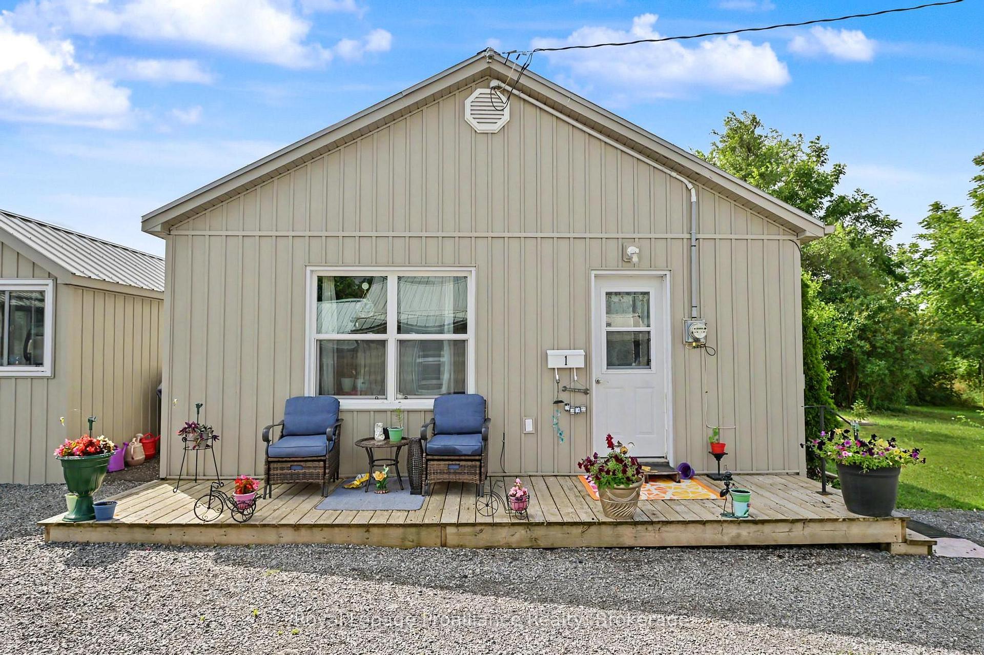 Photo 3 of 1, 1A, 3, & 3A Ramsay Avenue, Quinte West, Trenton Ward — HOMEH