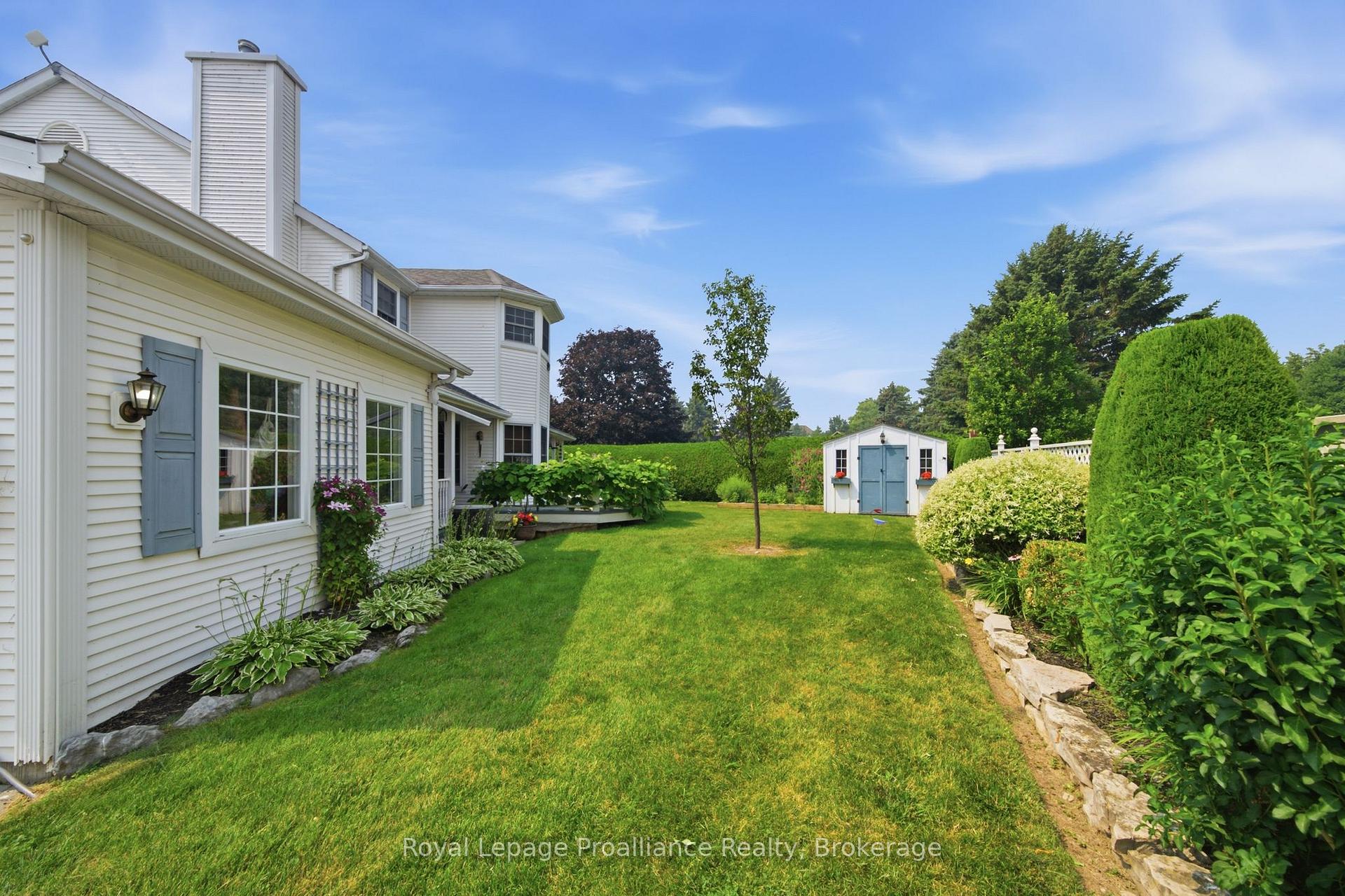 Photo 2 of 10 Skiff Cove Road, Prince Edward County, Wellington Ward — HOMEH