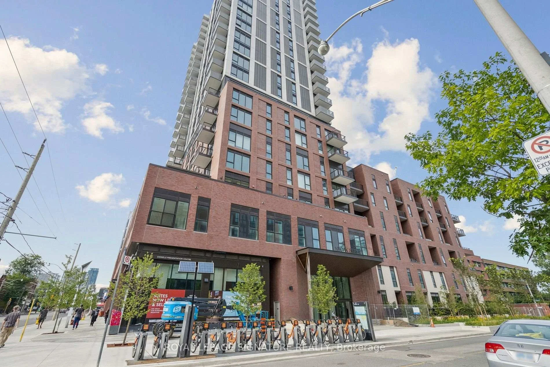 Photo 1 of Unit 701, 10 Oak Street, Toronto, Regent Park — HOMEH
