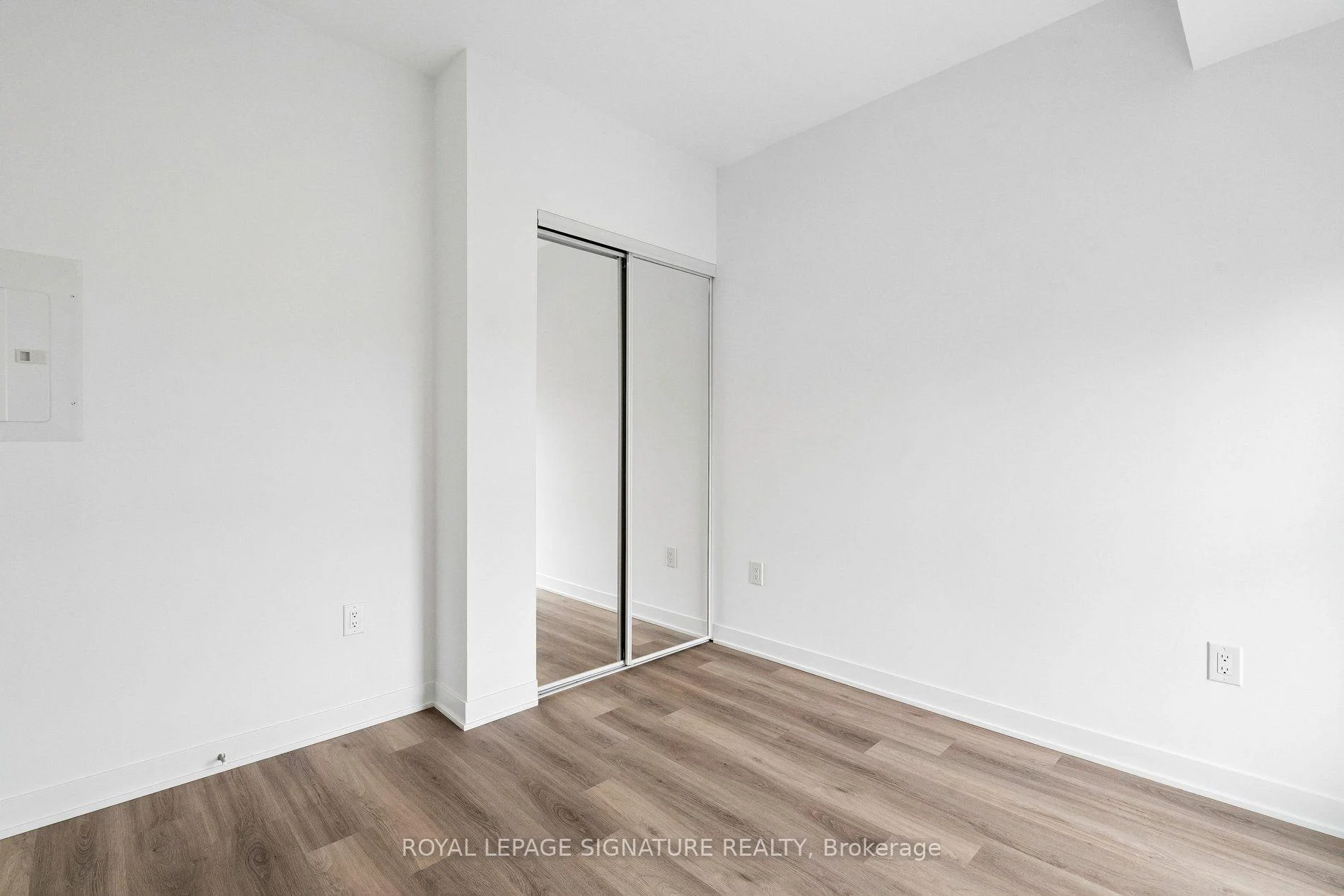 Photo 8 of Unit 701, 10 Oak Street, Toronto, Regent Park — HOMEH