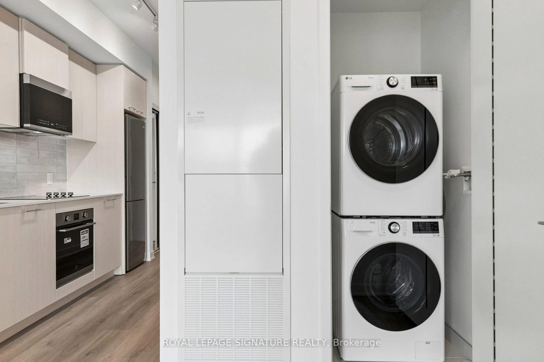 Photo 11 of Unit 701, 10 Oak Street, Toronto, Regent Park — HOMEH