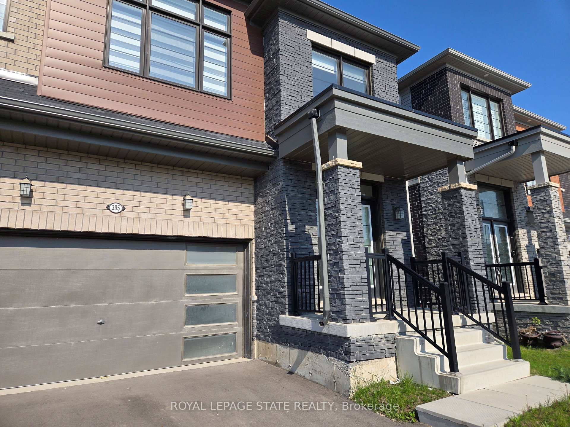 Photo 2 of 395 Barker Parkway, Thorold, Rolling Meadows — HOMEH