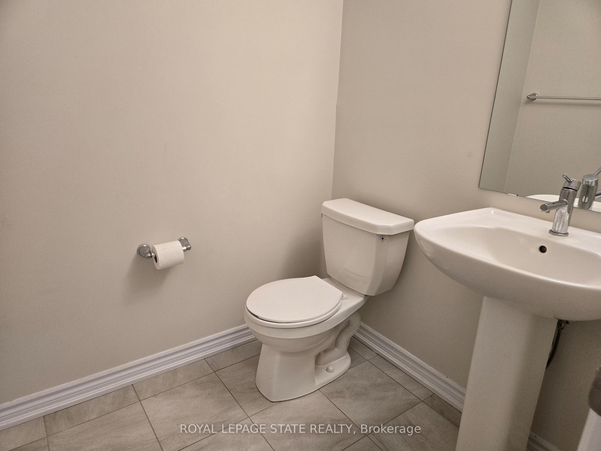 Photo 11 of 395 Barker Parkway, Thorold, Rolling Meadows — HOMEH