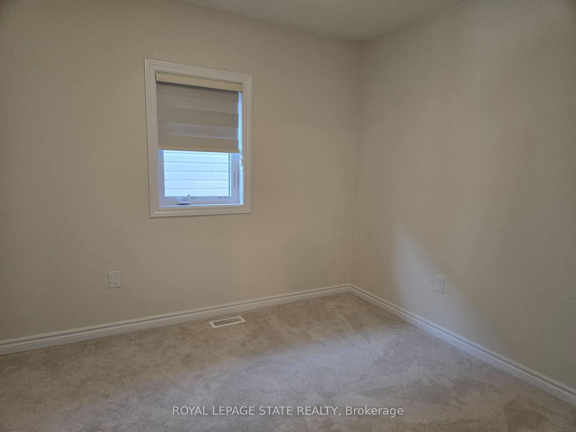 Photo 16 of 395 Barker Parkway, Thorold, Rolling Meadows — HOMEH