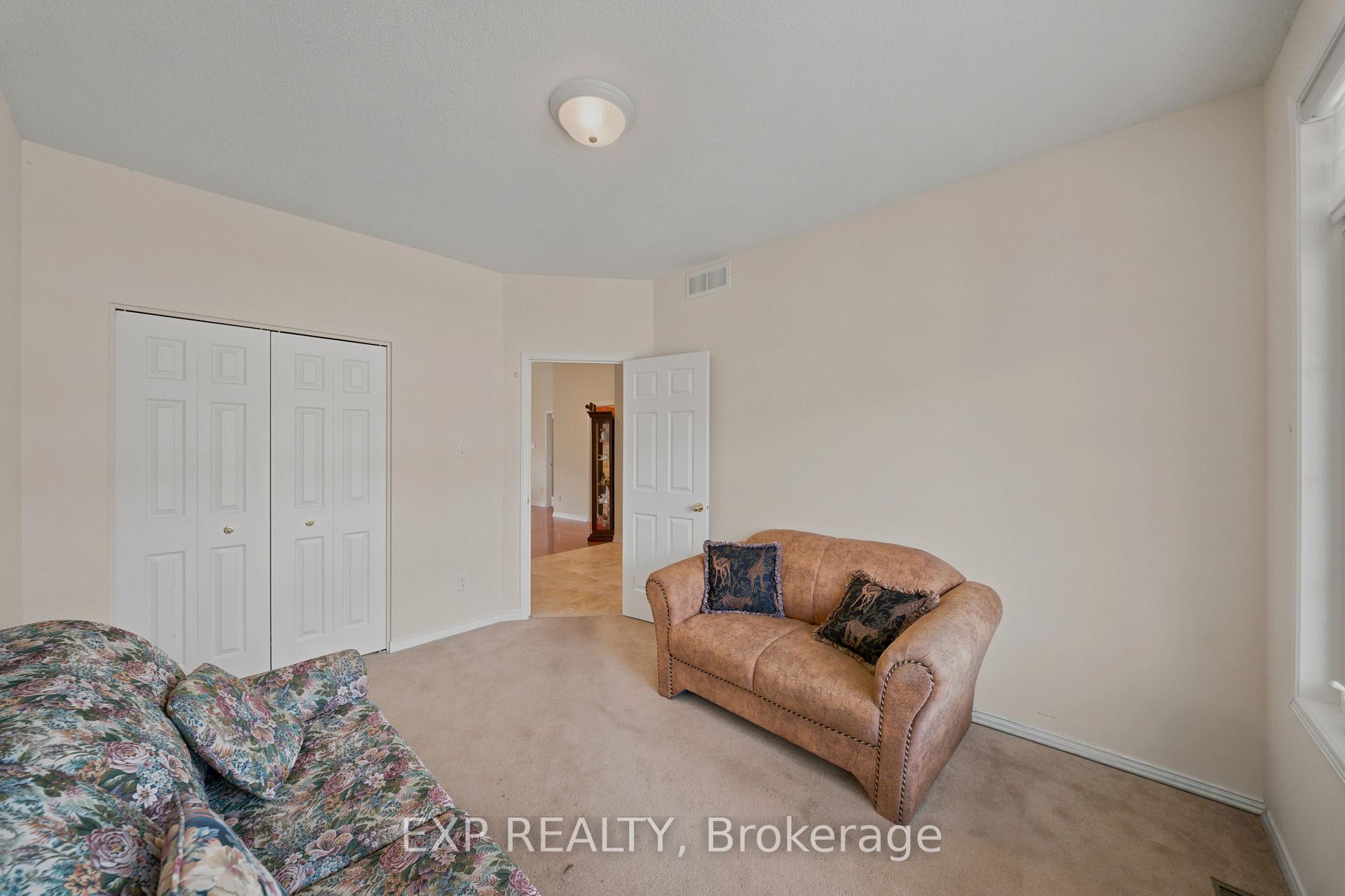 Photo 6 of 113 Maple Key Private, Ottawa, Blossom Park/Kemp Park/Findlay Creek — HOMEH