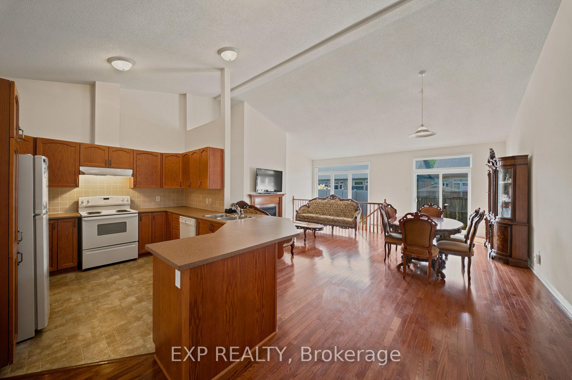 Photo 9 of 113 Maple Key Private, Ottawa, Blossom Park/Kemp Park/Findlay Creek — HOMEH