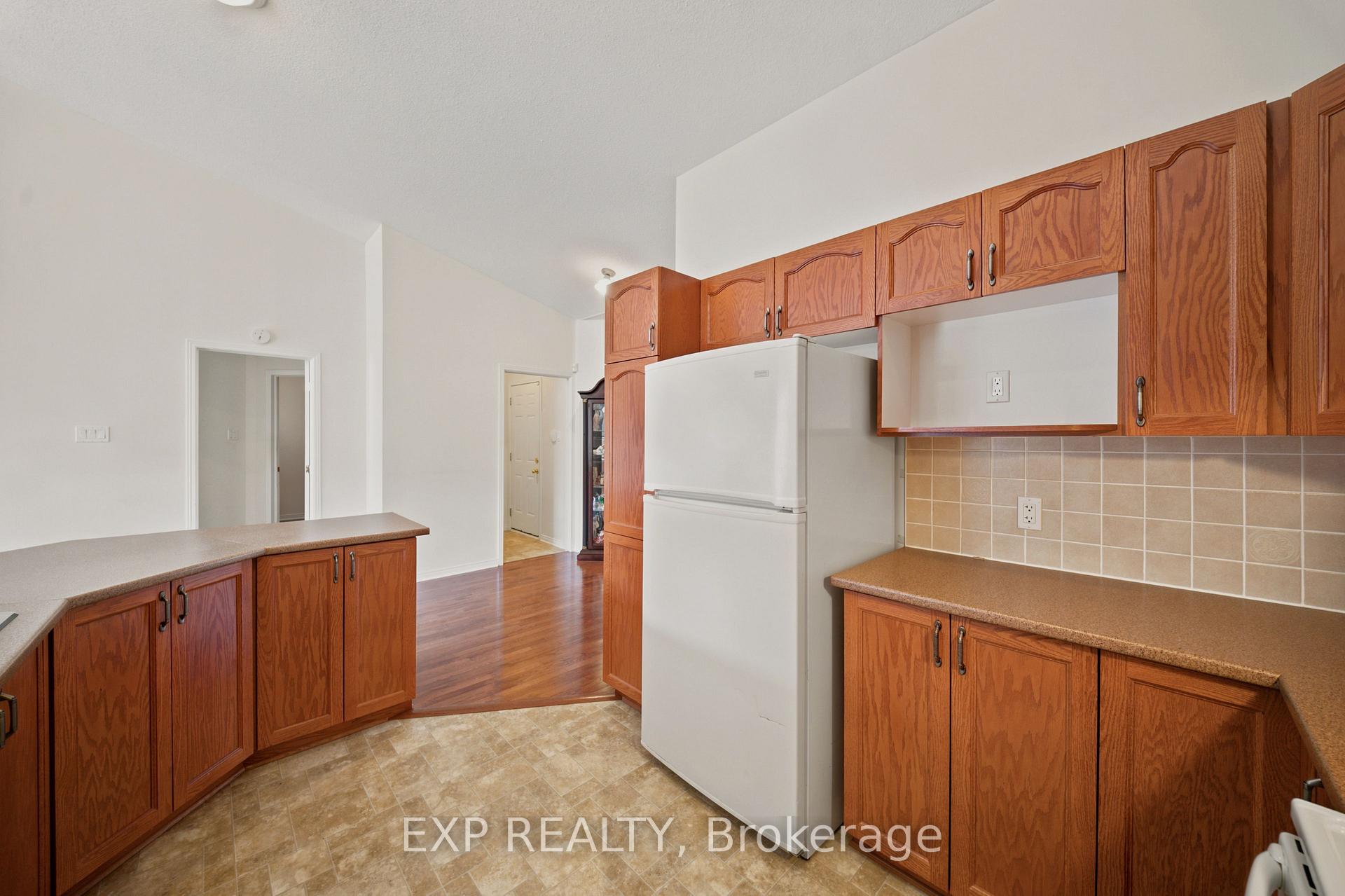 Photo 15 of 113 Maple Key Private, Ottawa, Blossom Park/Kemp Park/Findlay Creek — HOMEH