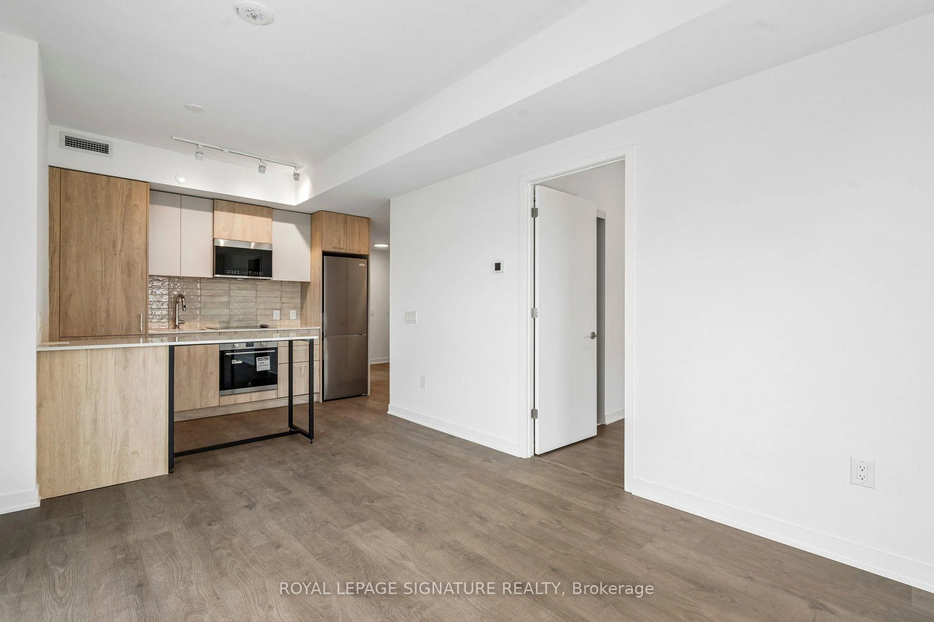 Photo 5 of Unit 2103, 10 Oak Street, Toronto, Regent Park — HOMEH