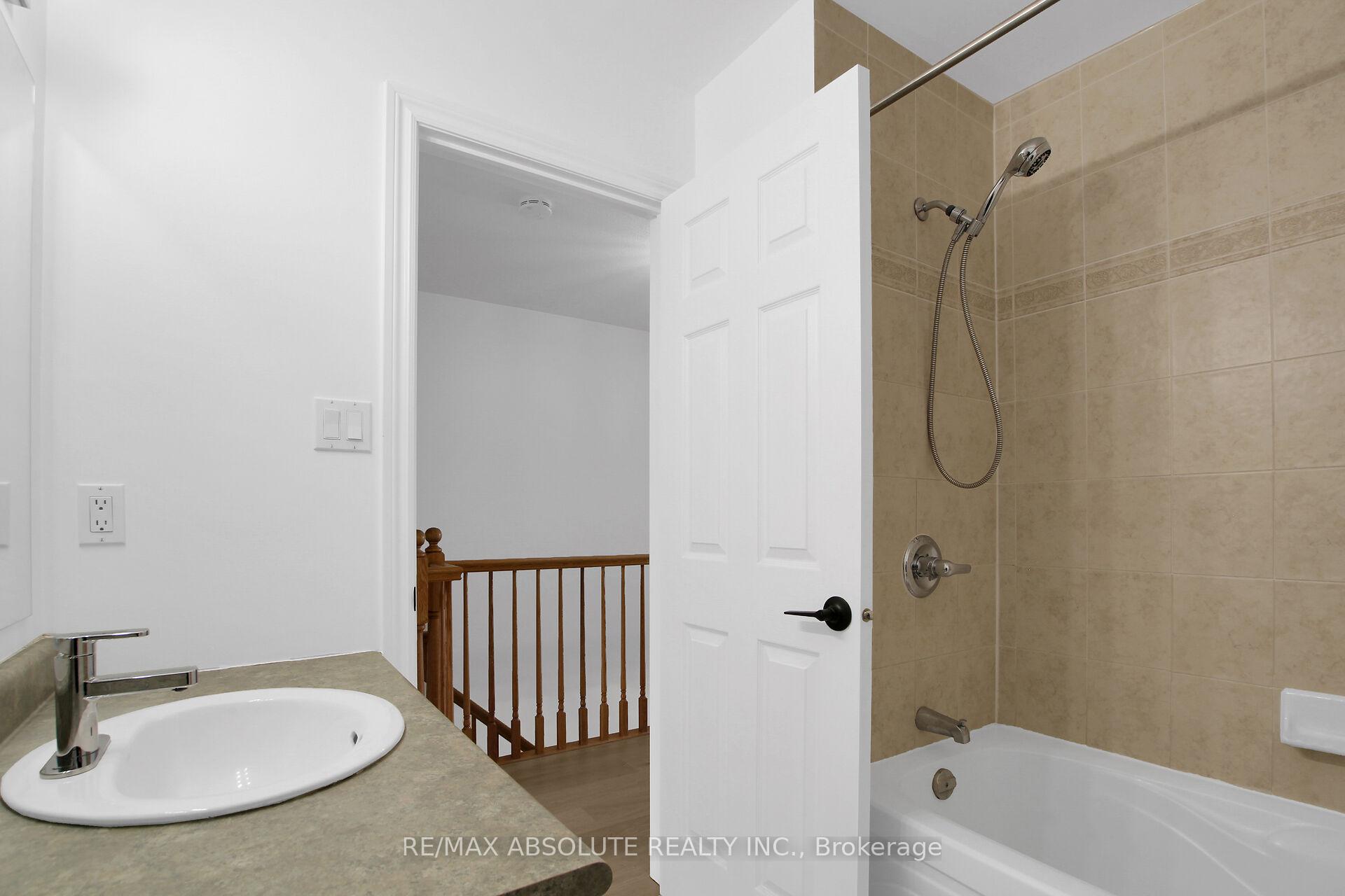 Photo 38 of 1350 Guthrie Street, Ottawa, Leslie Park — HOMEH